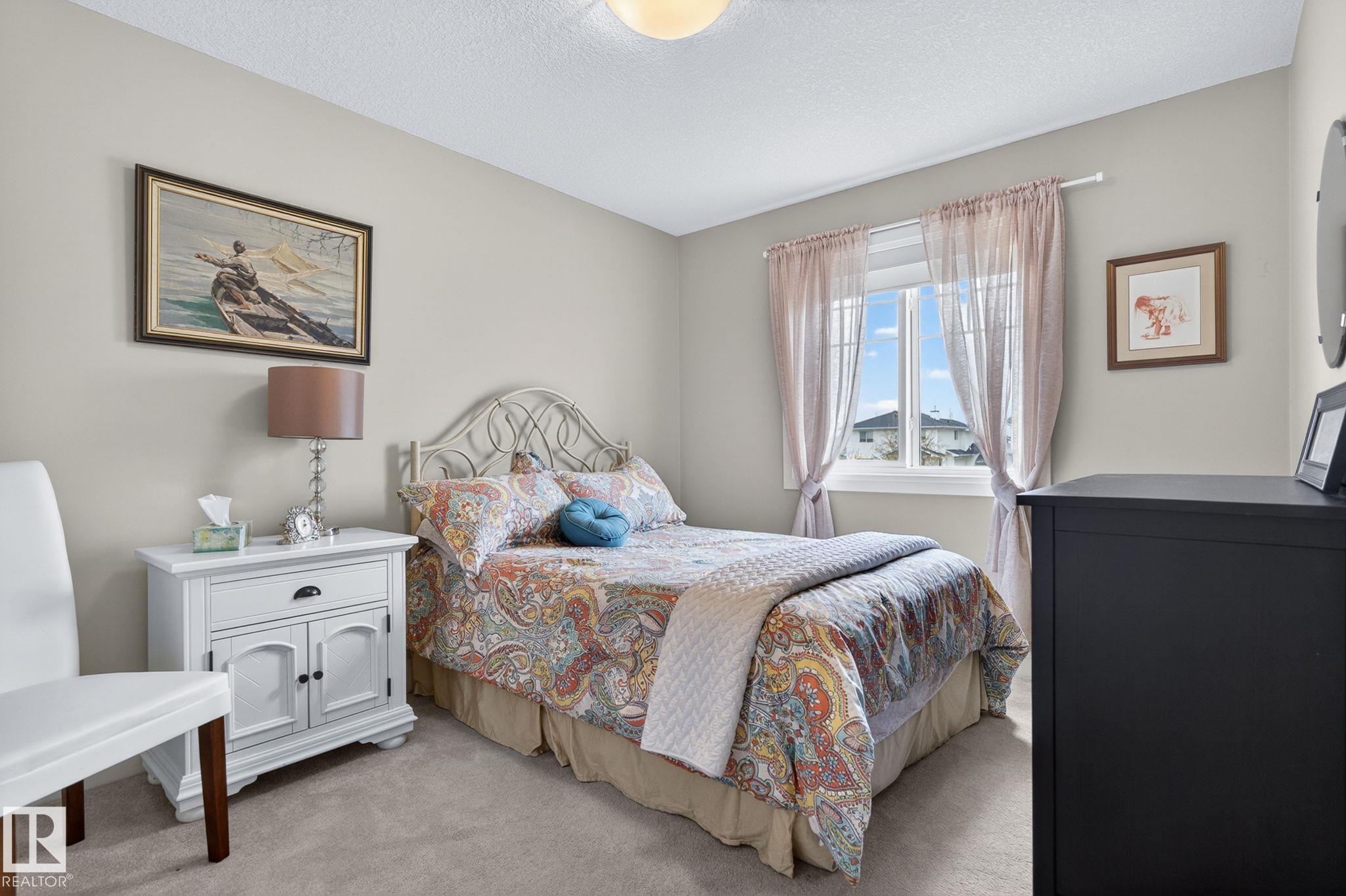 Photo 27 at 83 Sandalwood Place, Suntree, Leduc