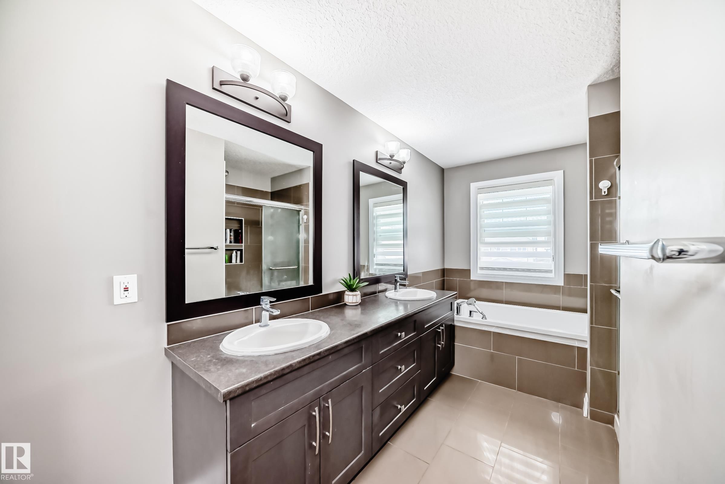 Photo 18 at 4155 Charles Link SW, Chappelle Area, Edmonton