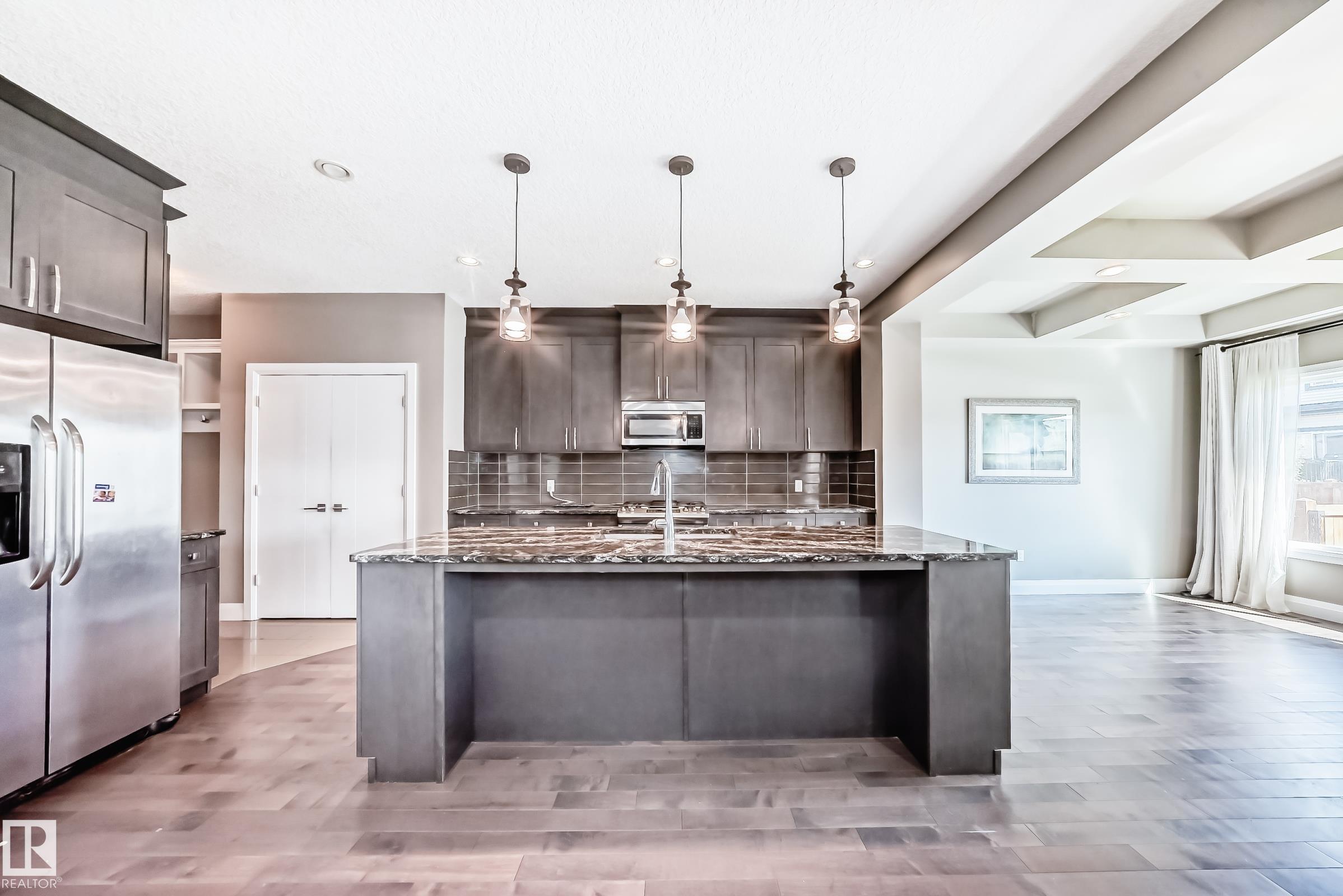 4155 Charles Link SW, Chappelle Area, Edmonton