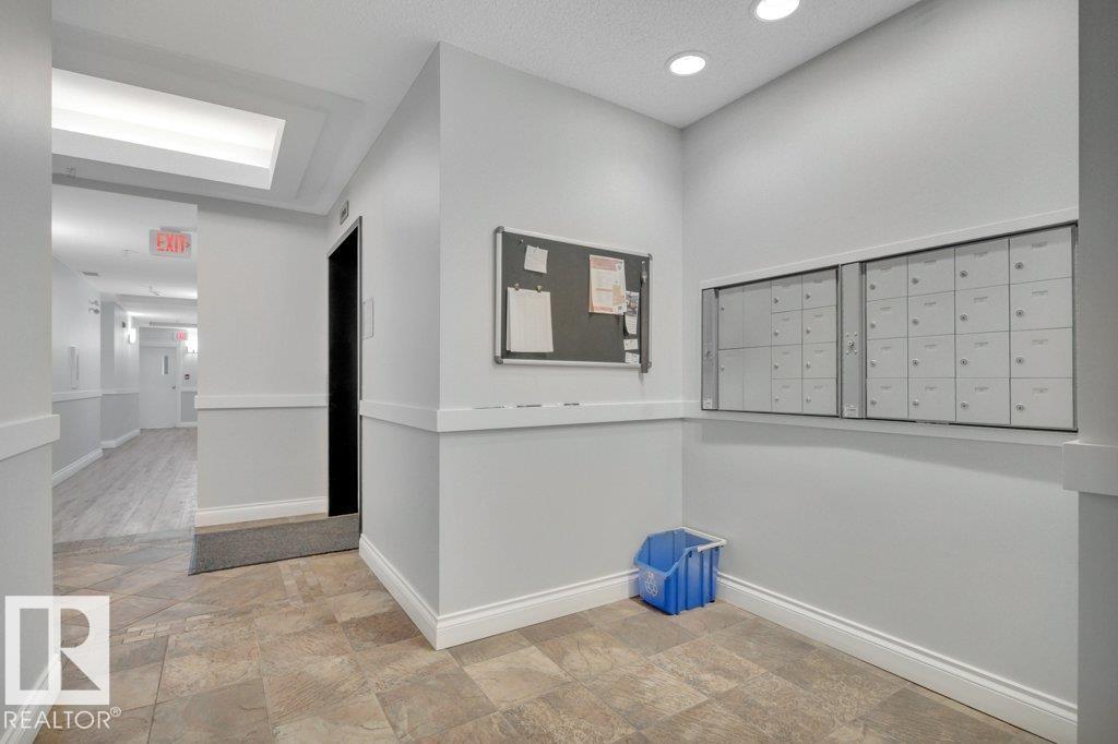 306 - 10232 115 Street NW, Wîhkwêntôwin, Edmonton