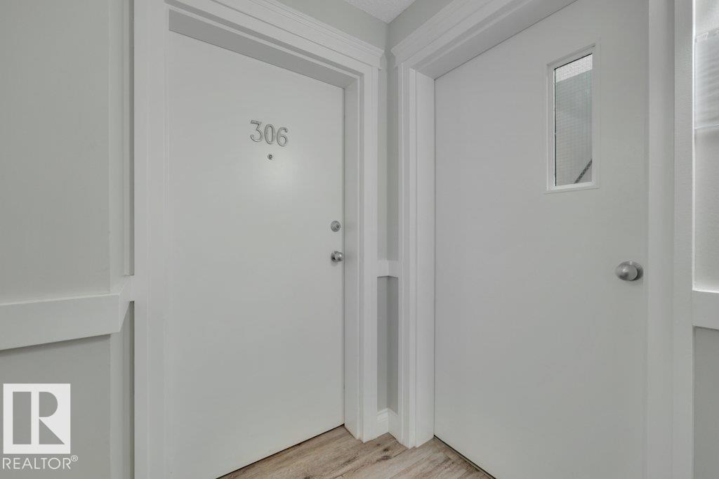 Photo 6 at 306 - 10232 115 Street NW, Wîhkwêntôwin, Edmonton