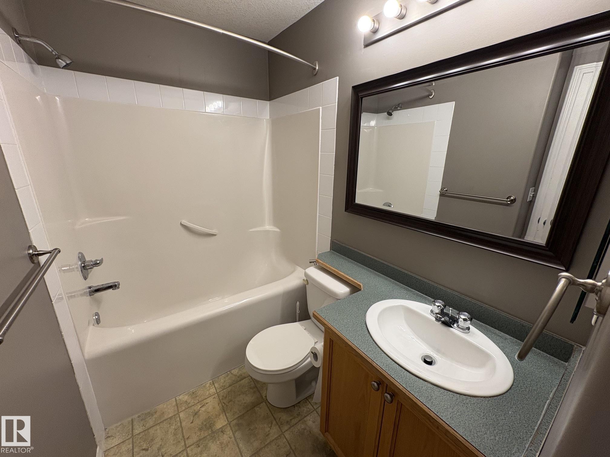 Photo 11 at 138 - 9525 162 Avenue NW, Eaux Claires, Edmonton