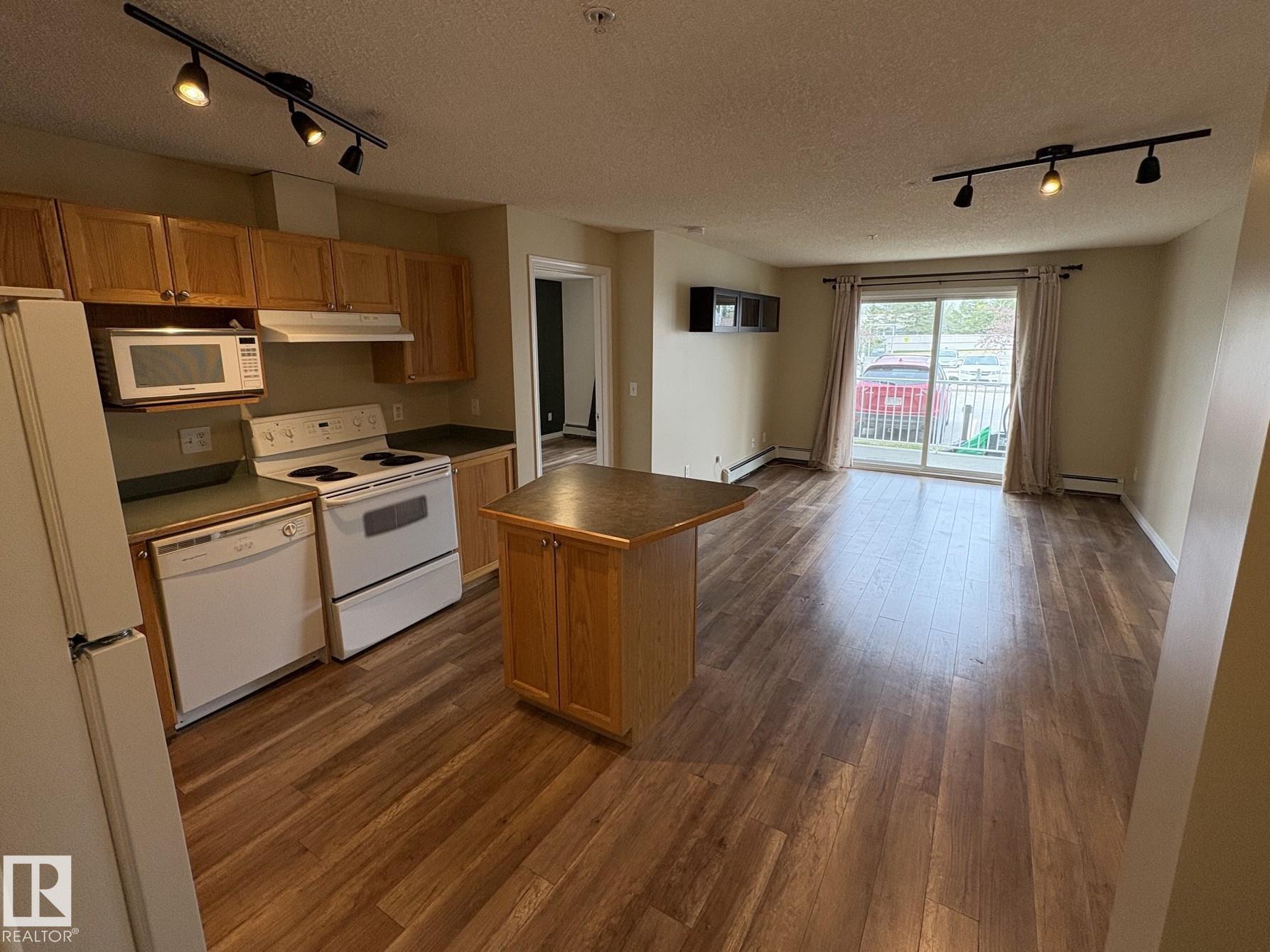 138 - 9525 162 Avenue NW, Eaux Claires, Edmonton