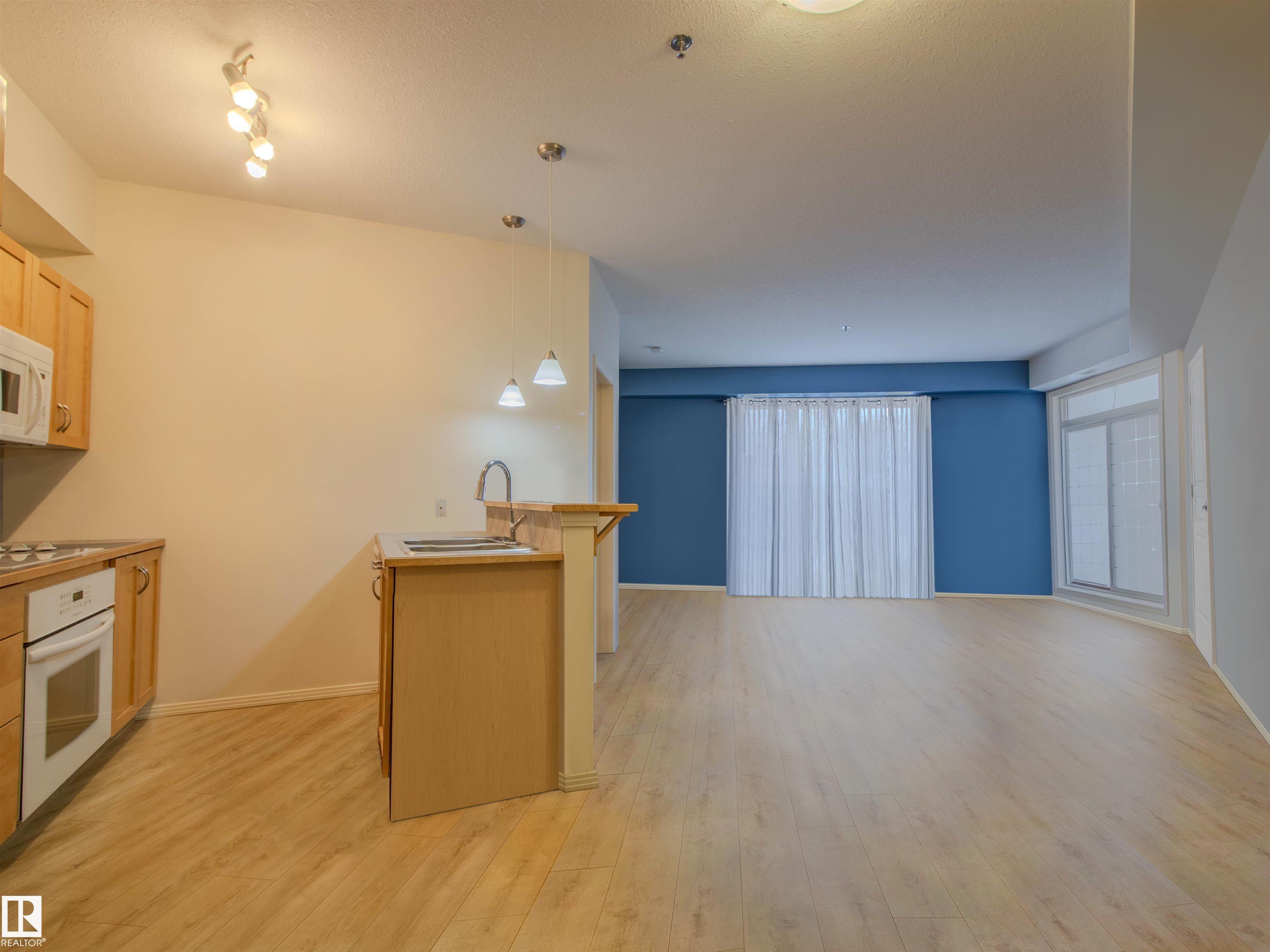 https://zimg.paragon.ice.com/ParagonImages/Property/PM/RAE/225401390/13/0/0/a2227d8f0b23a7cc14e47d407c8b7465/1/2d9ace958021b3b3ef6183c0fe77057b/225401390-fe475f66-796b-46a5-aab1-a3f45e70557f.JPG