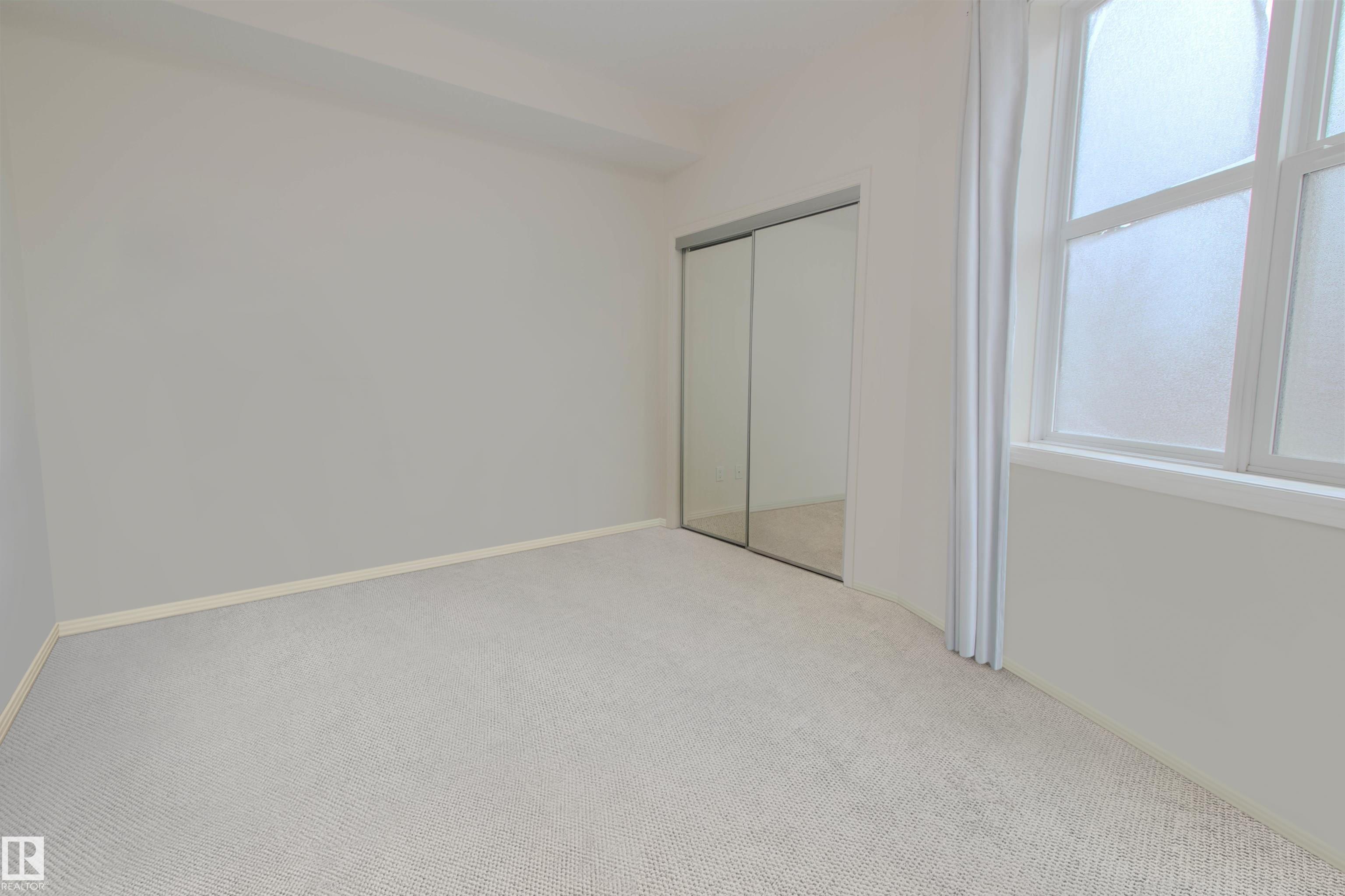 https://zimg.paragon.ice.com/ParagonImages/Property/PM/RAE/225401390/19/0/0/ac5d90014f16a3d8cd3e9d3cdfcca6f8/1/2d9ace958021b3b3ef6183c0fe77057b/225401390-b0ee32cd-6bde-4f08-9638-7a45998b9ac9.JPG