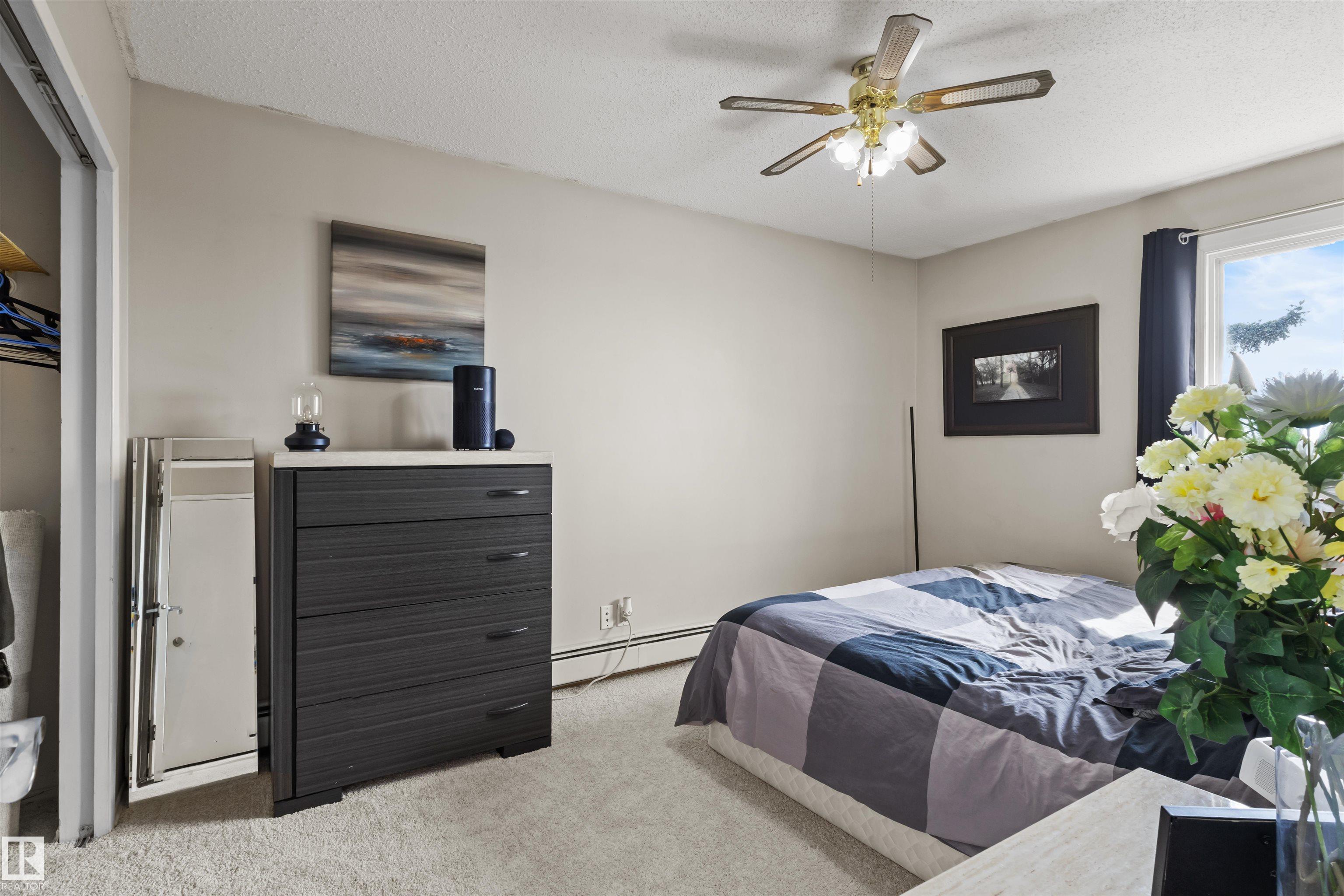 Photo 13 at 6 - 3803 76 Street NW, Michaels Park, Edmonton