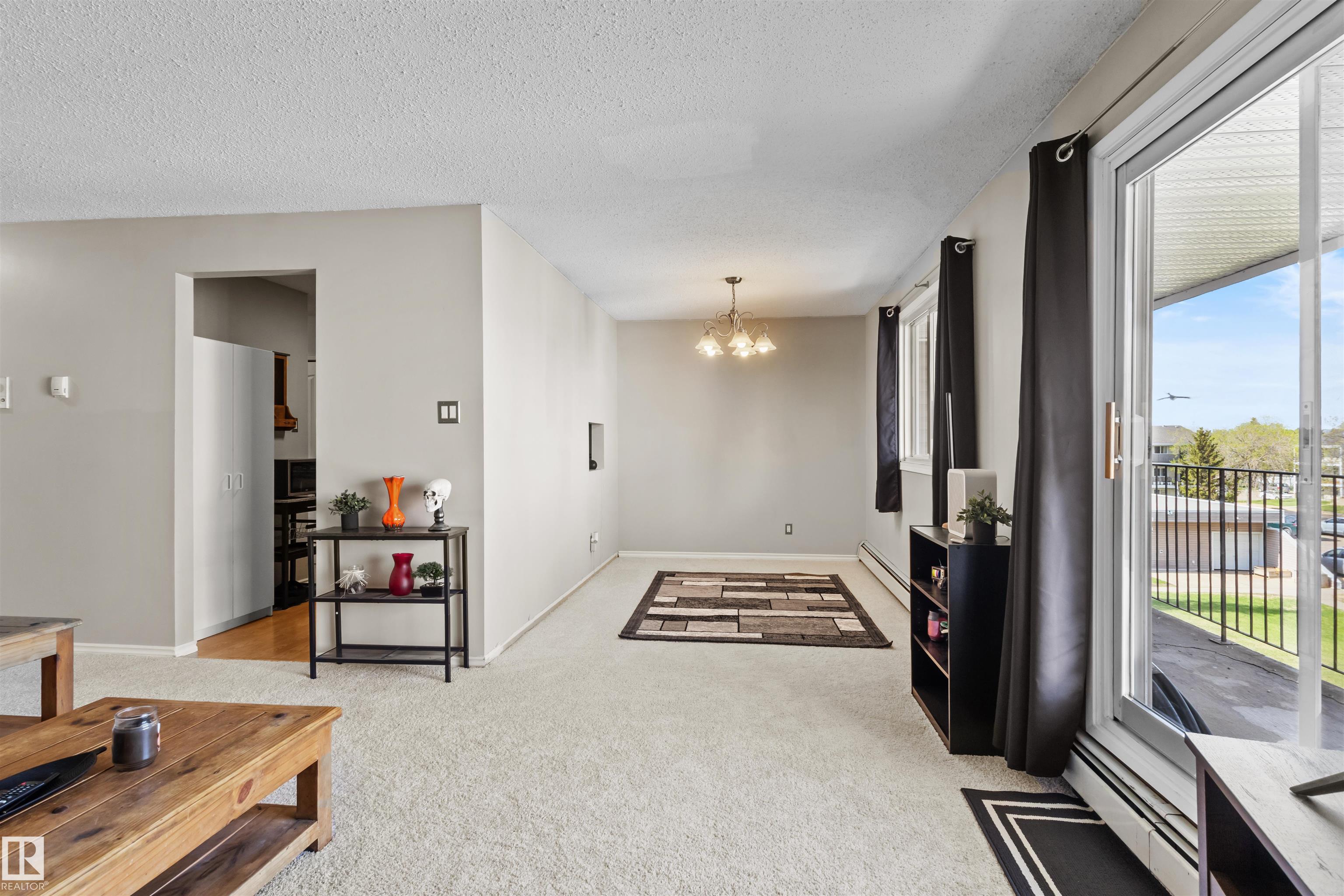 Photo 7 at 6 - 3803 76 Street NW, Michaels Park, Edmonton