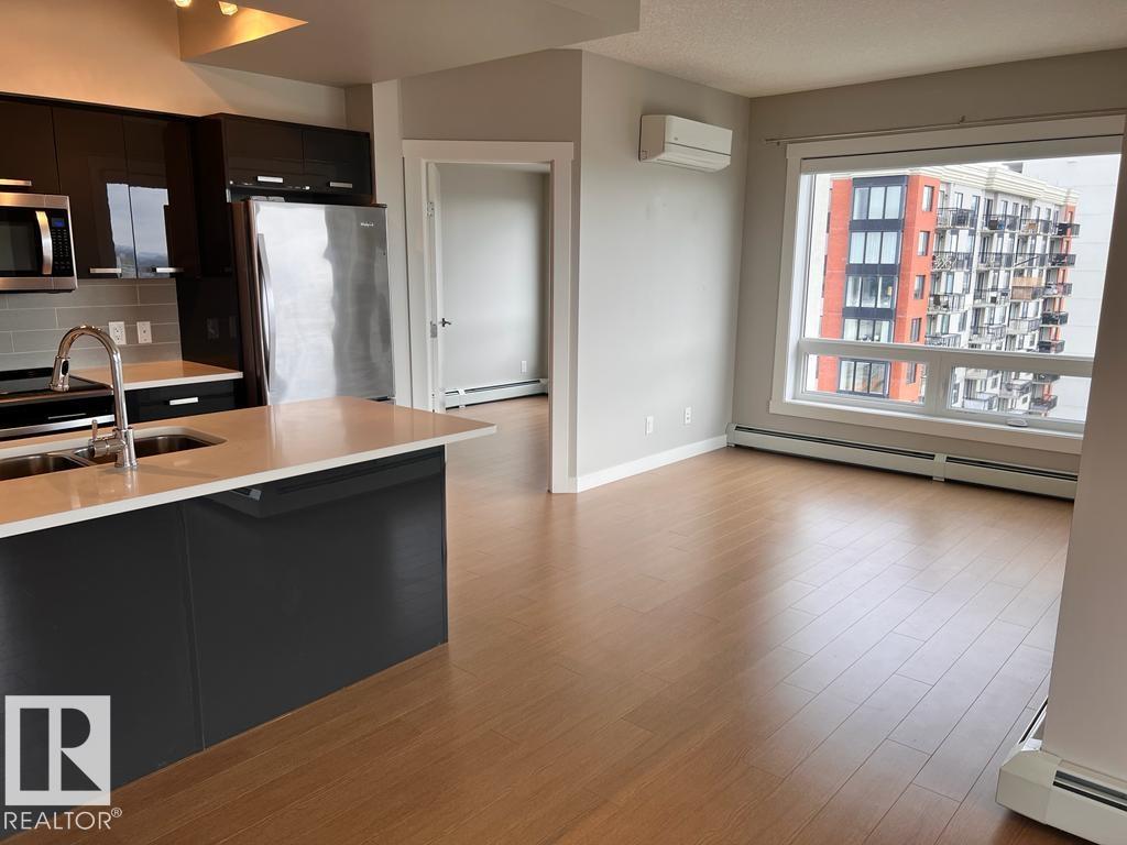 https://zimg.paragon.ice.com/ParagonImages/Property/PM/RAE/225401395/7/0/0/b9e922b19d5296515ba01e72582e1f1d/1/f3fc78102ac082392d1155ed6ab02c58/225401395-1dc21ee9-9e55-466e-af80-6ec91cf3b529.JPG