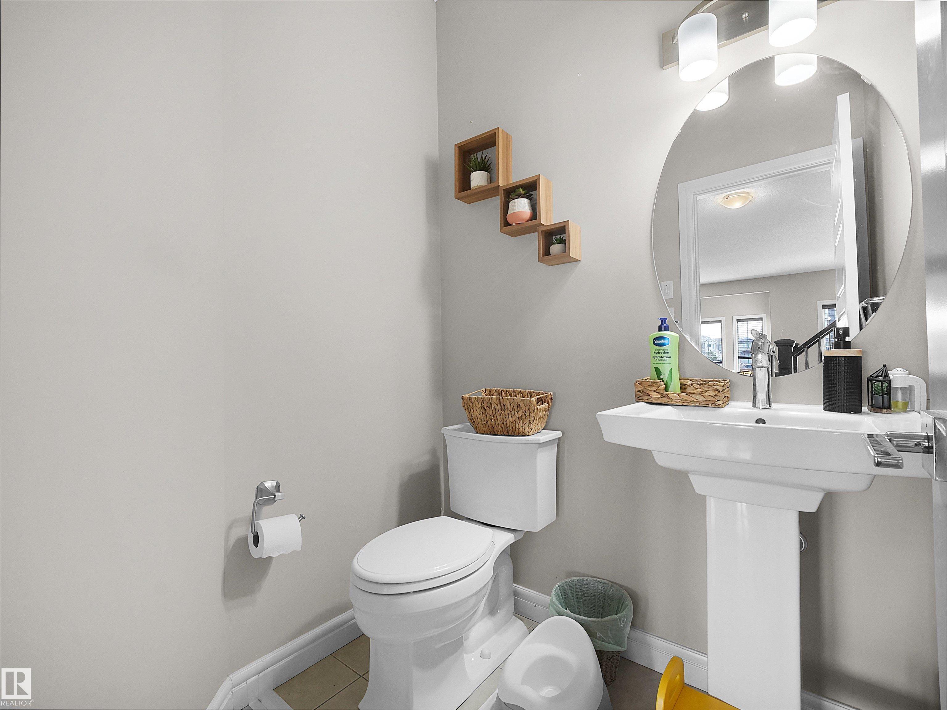 Photo 11 at 3247 15 Avenue NW, Laurel, Edmonton