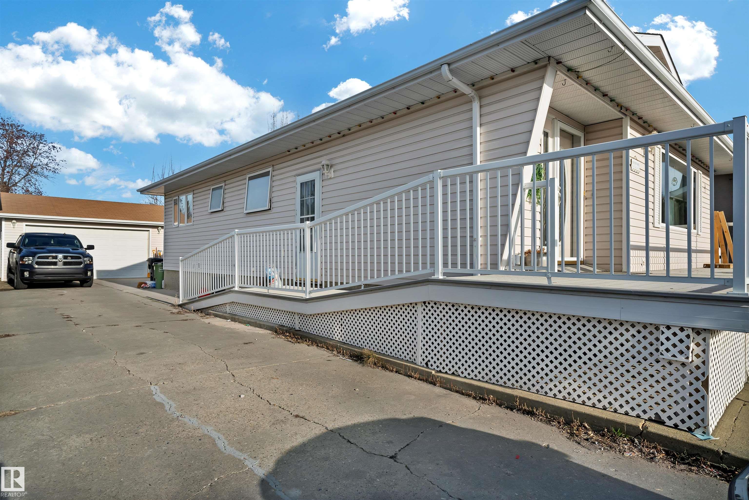 https://zimg.paragon.ice.com/ParagonImages/Property/PM/RAE/225401399/1/0/0/7c656434e59a88defdf2ec0c45ca5065/1/2c15c8ee0fd60a64860b15e4dda498fb/225401399-e804fe8c-abae-454f-9323-4adac64a56fe.JPG