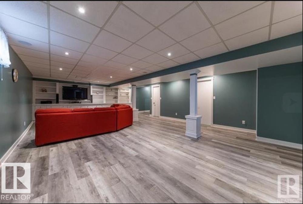 https://zimg.paragon.ice.com/ParagonImages/Property/PM/RAE/225401399/10/0/0/852f4819cfa8a97efc97279c9c5fe165/1/2c15c8ee0fd60a64860b15e4dda498fb/225401399-194cce31-10e6-4955-b75a-1ada109ca014.JPG