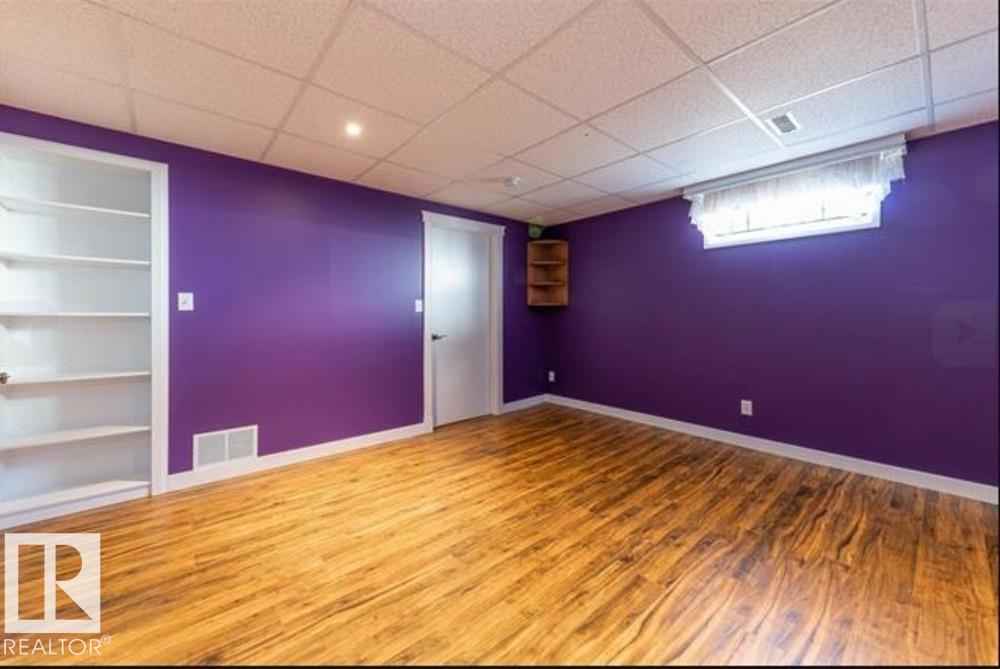 https://zimg.paragon.ice.com/ParagonImages/Property/PM/RAE/225401399/6/0/0/e44aa2d1ab72ce5089bbe304c275e85e/1/2c15c8ee0fd60a64860b15e4dda498fb/225401399-87dcb13e-ffdd-4d93-aa92-180232a3342c.JPG