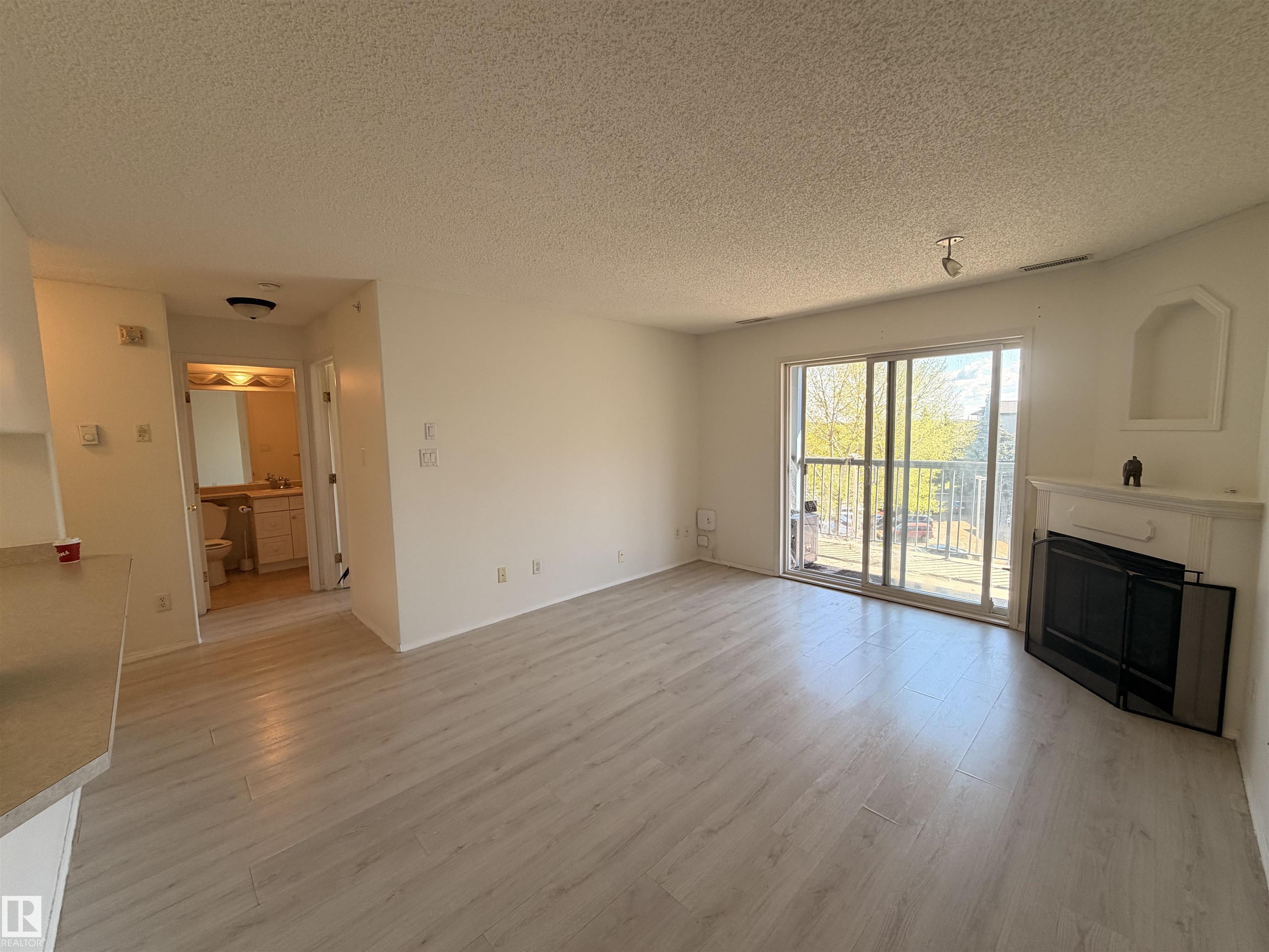 Photo 8 at 424 - 16303 95 Street NW, Eaux Claires, Edmonton