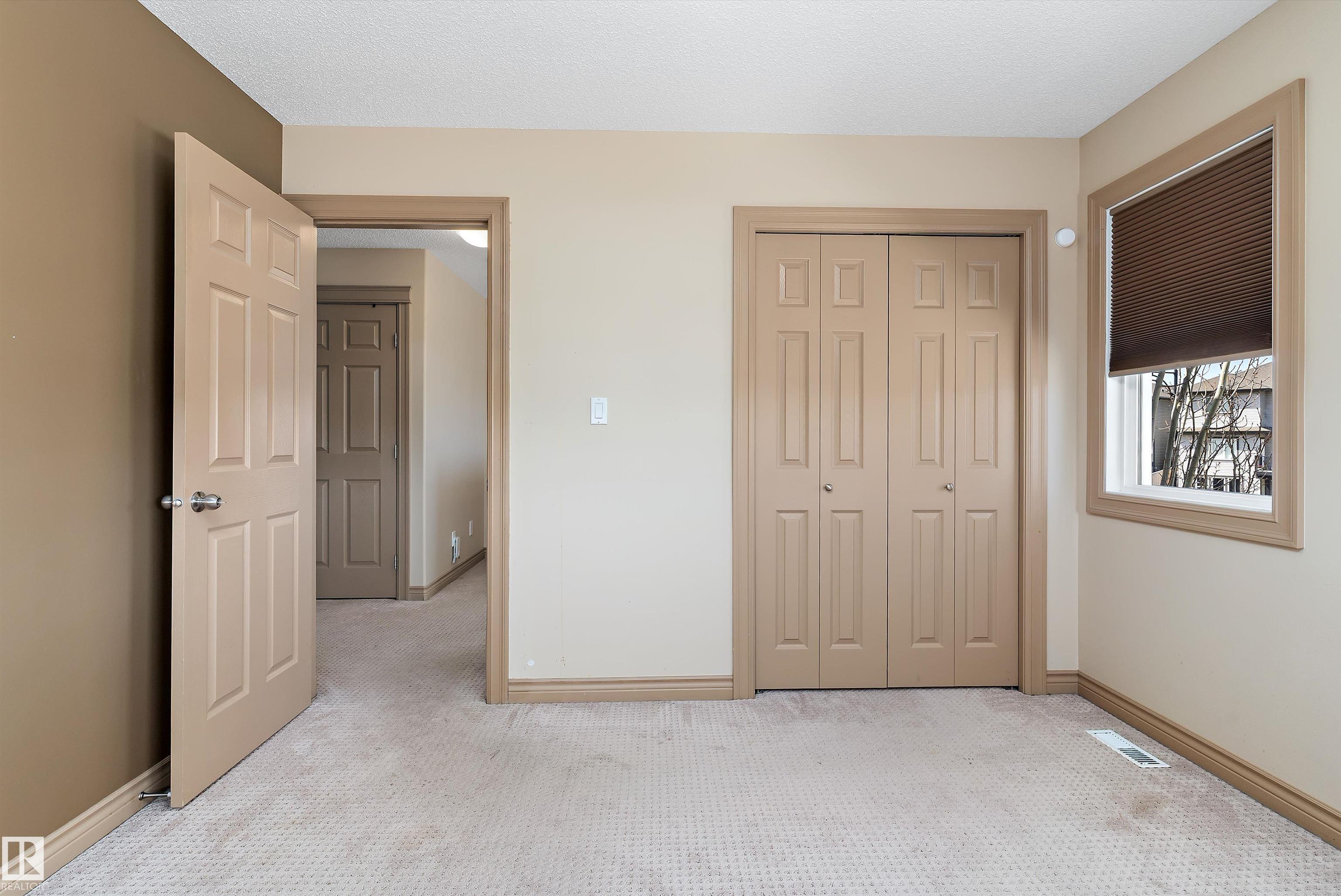 https://zimg.paragon.ice.com/ParagonImages/Property/PM/RAE/225401409/20/0/0/ec41864823356f975552218ef3f43ab6/1/177bb5479dd9162146c098f650b7e5c4/225401409-a64f77ba-f892-4e39-832a-e7802b731465.JPG