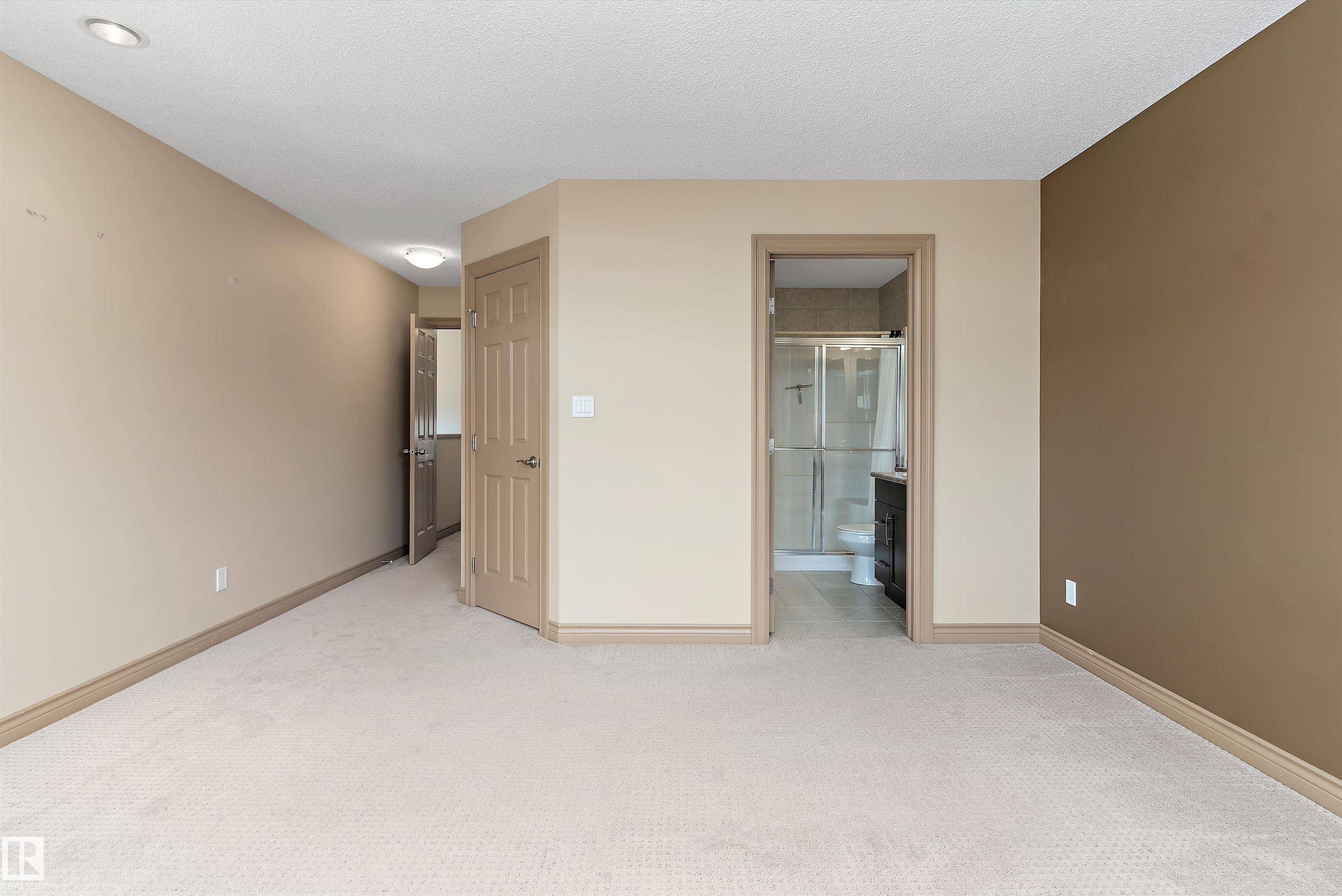 https://zimg.paragon.ice.com/ParagonImages/Property/PM/RAE/225401409/24/0/0/512d1b8a4b20d1a6fd9eb27af4f06683/1/177bb5479dd9162146c098f650b7e5c4/225401409-6c95809b-0d96-4dec-a5c5-87740127d3ee.JPG