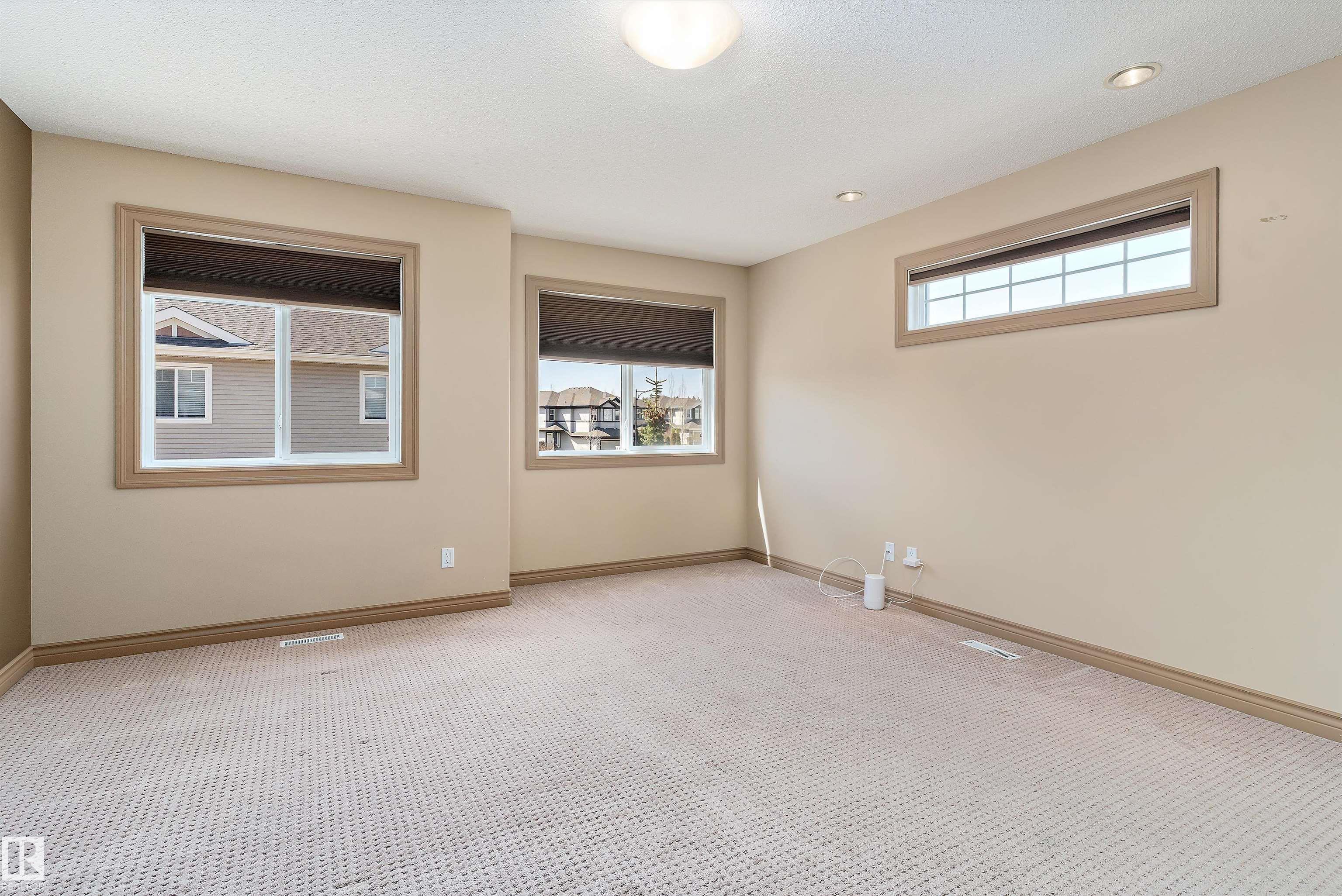 https://zimg.paragon.ice.com/ParagonImages/Property/PM/RAE/225401409/25/0/0/eb8c5807b8cb42fc71474cb911e197b9/1/177bb5479dd9162146c098f650b7e5c4/225401409-5a416b07-d83e-4894-812f-7477ef49c35d.JPG