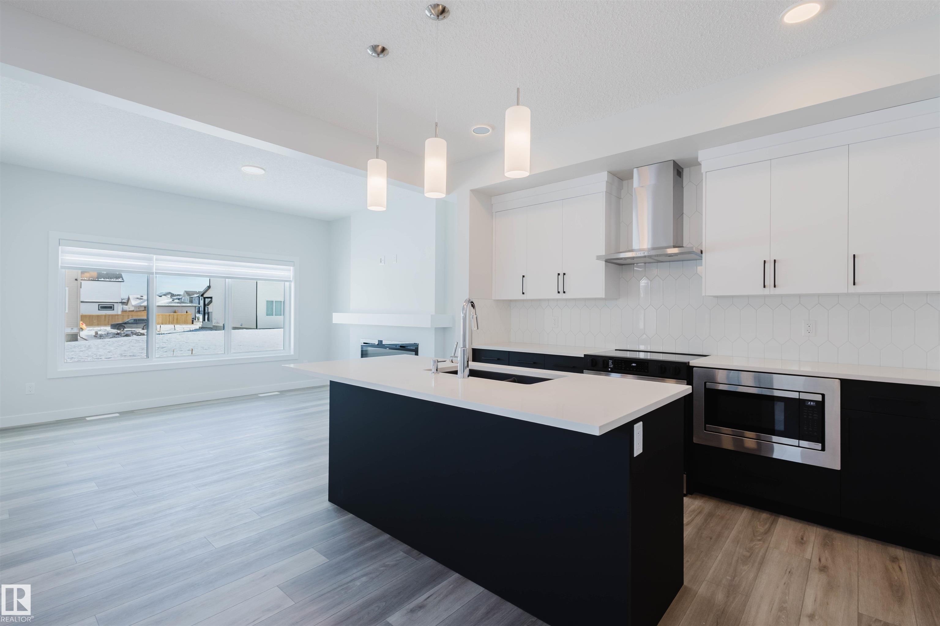 https://zimg.paragon.ice.com/ParagonImages/Property/PM/RAE/225401410/17/0/0/915b95f7c9c807a30a293355dbed00d3/1/a3b07d65128b8af7cc60fba05bf1b36f/225401410-f13b1acf-328b-481a-8d00-ffcfc9015f72.JPG
