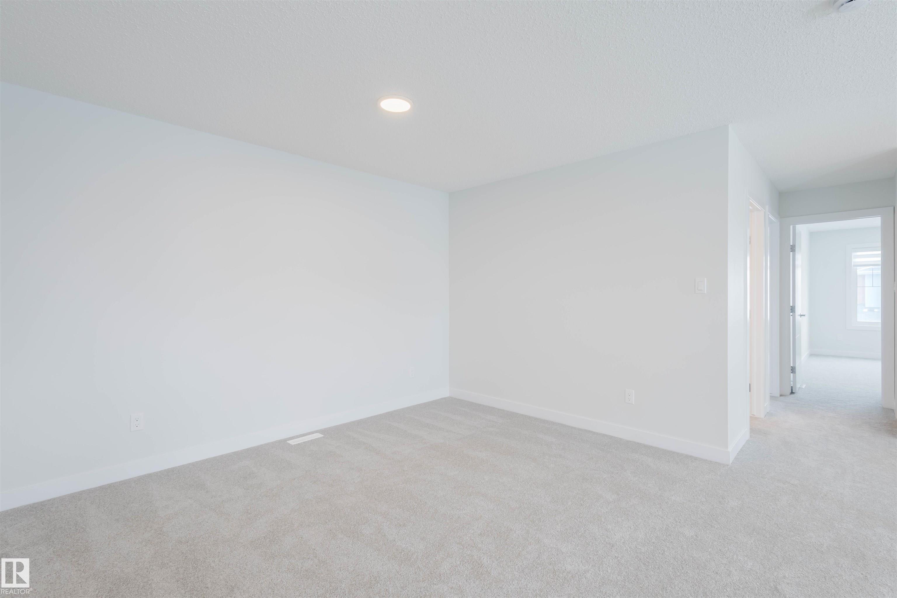 https://zimg.paragon.ice.com/ParagonImages/Property/PM/RAE/225401410/25/0/0/c15bd396a6d465d1f0e36c6c34f7868e/1/a3b07d65128b8af7cc60fba05bf1b36f/225401410-86f13bf2-be62-4d67-bdf7-505a82df0c84.JPG