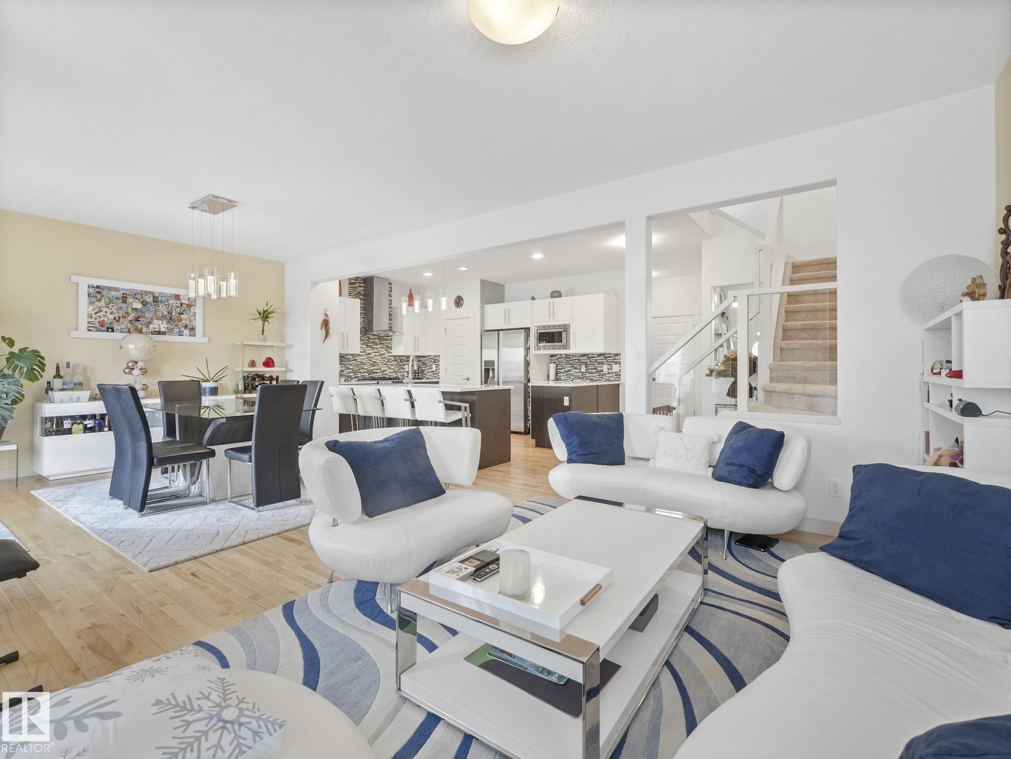 https://zimg.paragon.ice.com/ParagonImages/Property/PM/RAE/225401415/37/0/0/ec82e4afdf3dd4cf4e09c3c9bb91a843/1/200f5b7c7e7aea4e3d3ff4dcb5e7b163/225401415-B9F0085E-F886-4165-BA52-7A55C806C2DA.JPG