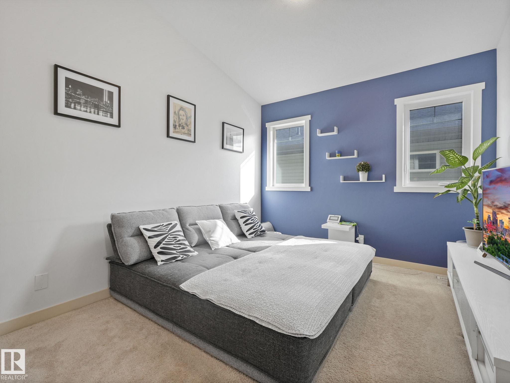 https://zimg.paragon.ice.com/ParagonImages/Property/PM/RAE/225401415/42/0/0/d1abdcf640b20b16dcdb460e9b2b46b6/1/200f5b7c7e7aea4e3d3ff4dcb5e7b163/225401415-1A8A4D50-E52E-4AE5-83E6-78AB981E3762.JPG