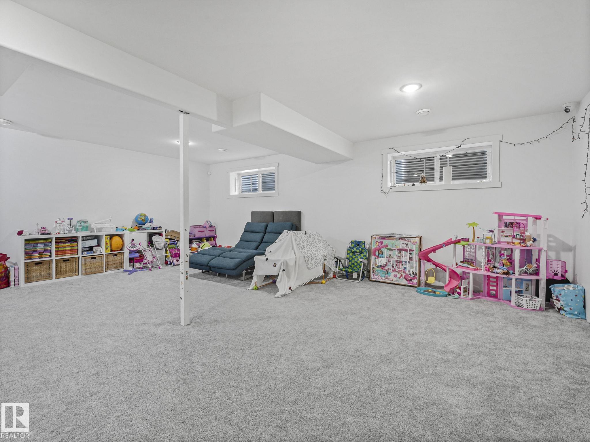 https://zimg.paragon.ice.com/ParagonImages/Property/PM/RAE/225401415/69/0/0/255b32aa3504c4f4d1bde82be1f6123d/1/200f5b7c7e7aea4e3d3ff4dcb5e7b163/225401415-9AA84C9A-5456-48BA-8CEE-8BE30EB96ABD.JPG