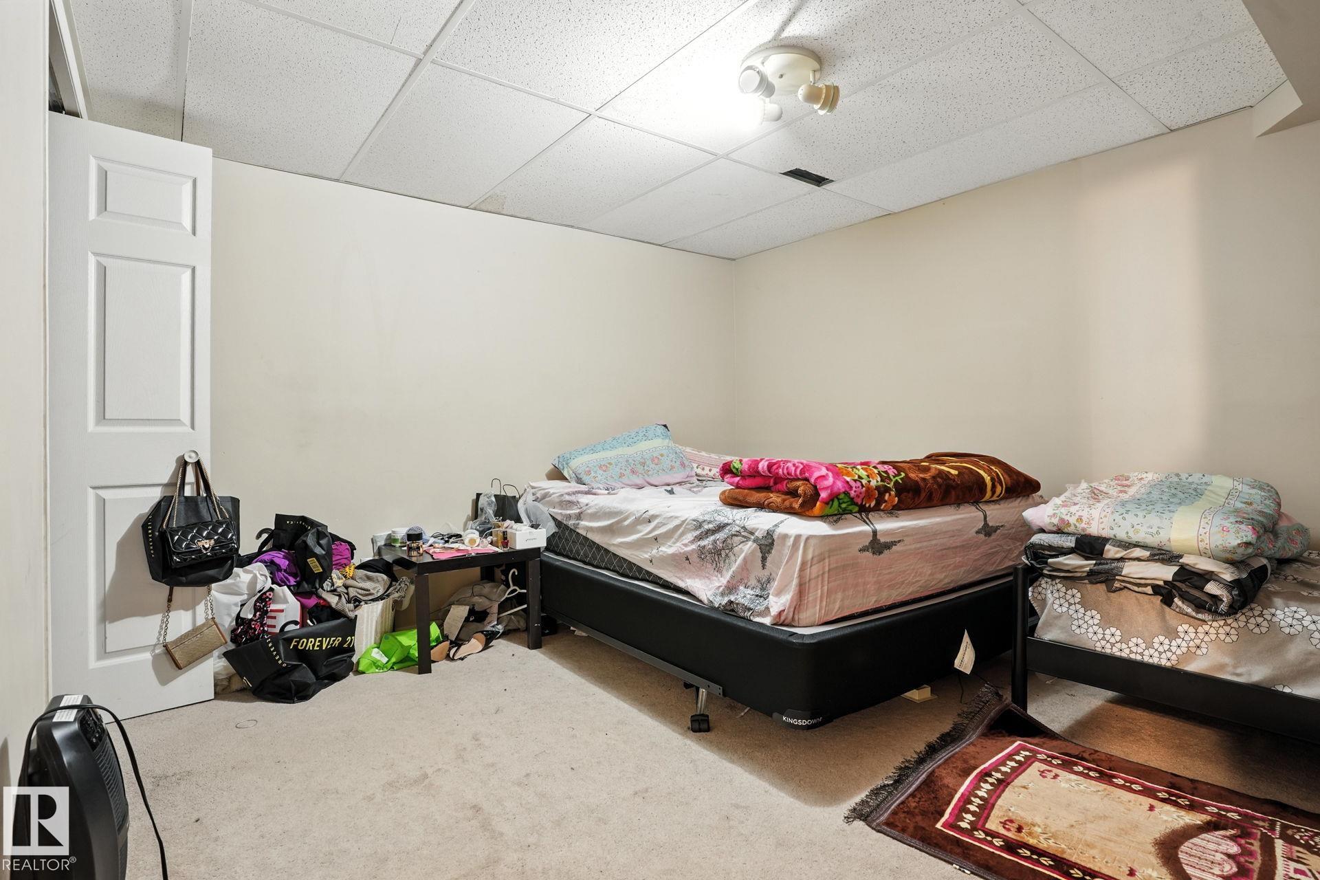 https://zimg.paragon.ice.com/ParagonImages/Property/PM/RAE/225401419/20/0/0/73b5466d31e95e71c98f7319faf9a678/1/f1453e21b3ecc04c8ae57cfbb81aacf3/225401419-52B079E8-297F-4D37-A484-3A782749FE70.JPG