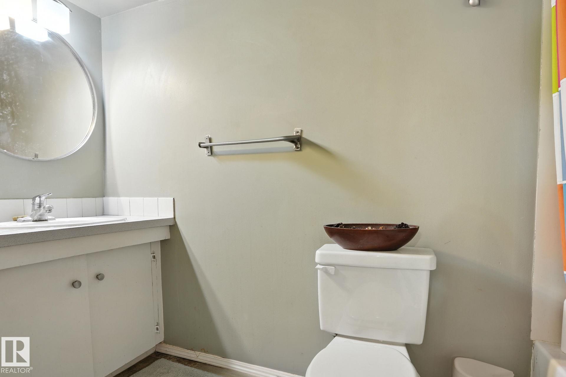 https://zimg.paragon.ice.com/ParagonImages/Property/PM/RAE/225401419/22/0/0/8e7c2fce4d6126b129a989a750d7db05/1/f1453e21b3ecc04c8ae57cfbb81aacf3/225401419-4E6AE610-7945-4740-8FC9-8C637B3A0EB6.JPG