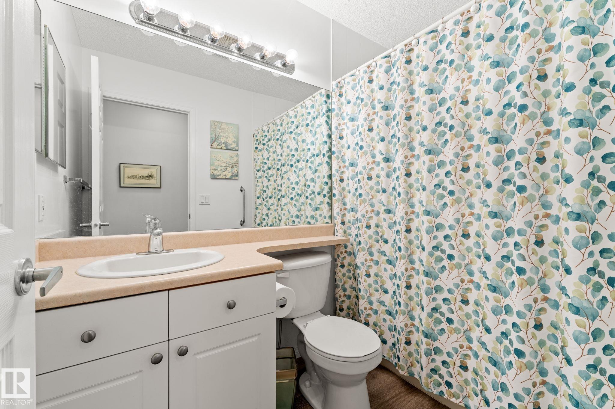 Photo 30 at 6 - 10848 8 Avenue SW, Richford, Edmonton