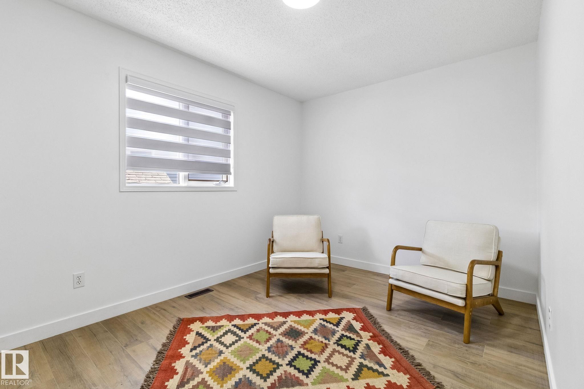 https://zimg.paragon.ice.com/ParagonImages/Property/PM/RAE/225401422/24/0/0/74c9c7e7fdc21845b0772e7b5fd91376/1/14d6b58d9848c897289349da1ee81941/225401422-5a13bf40-7b11-4c8e-bb69-9c6a00a512b9.JPG