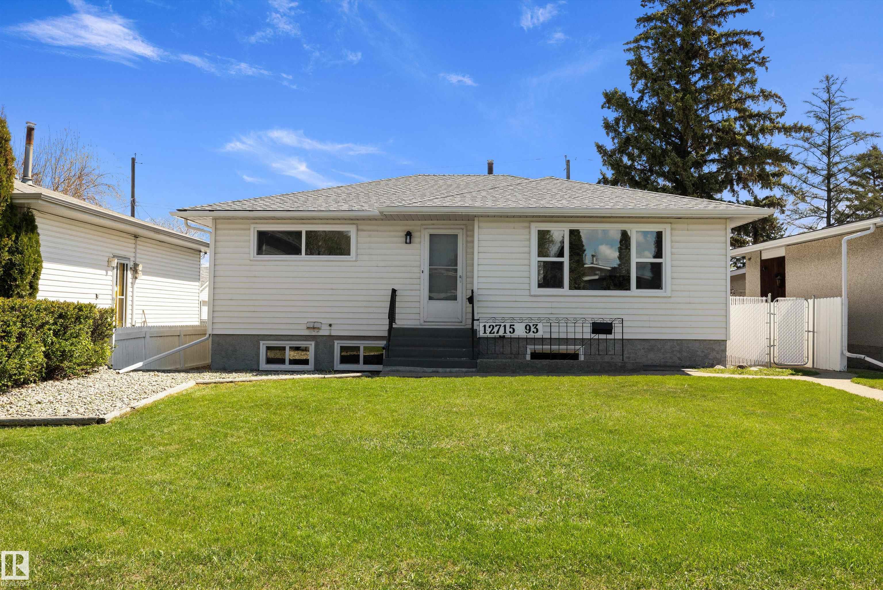 12715 / 12717 93 Street NW, Killarney, Edmonton