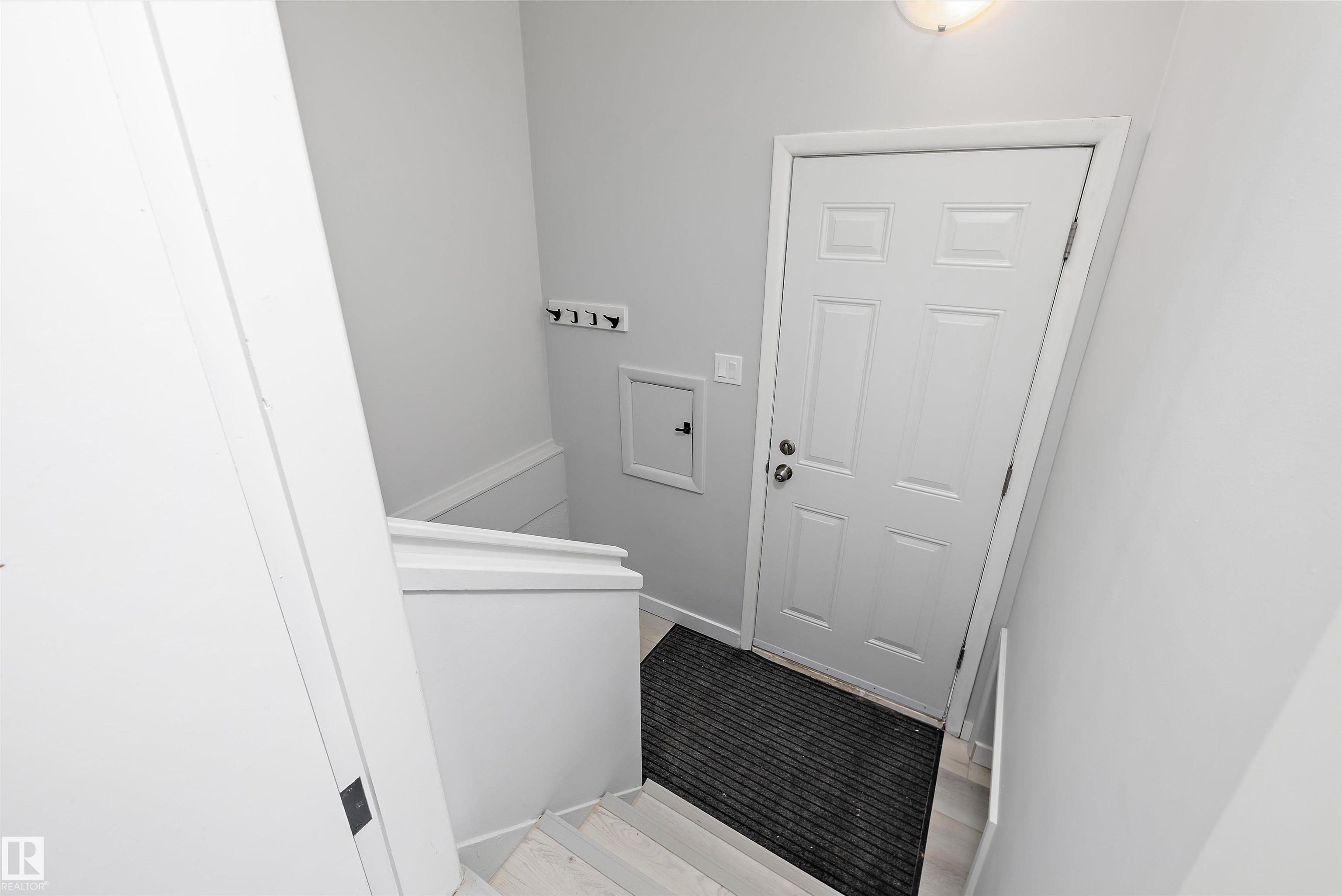 Photo 27 at 12715 / 12717 93 Street NW, Killarney, Edmonton
