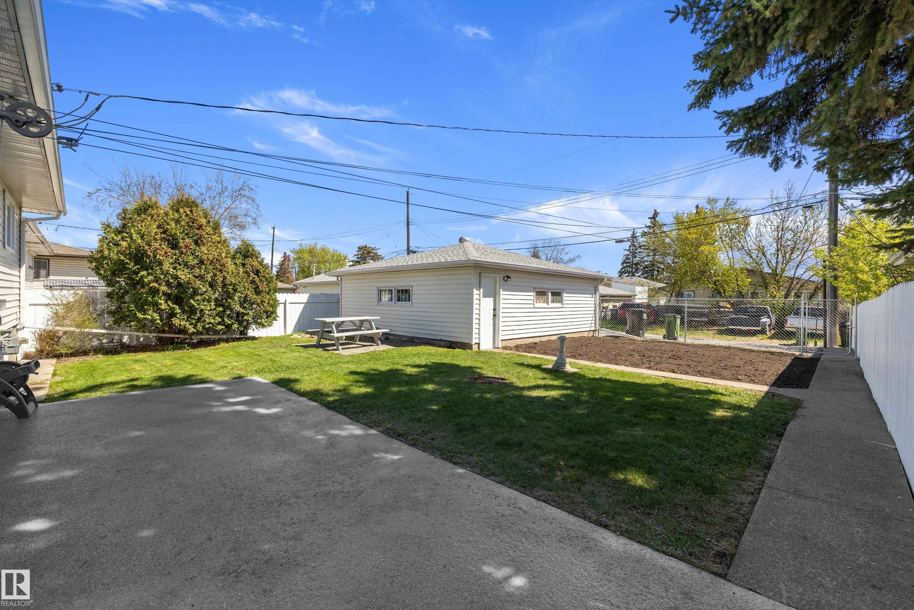 Photo 49 at 12715 / 12717 93 Street NW, Killarney, Edmonton