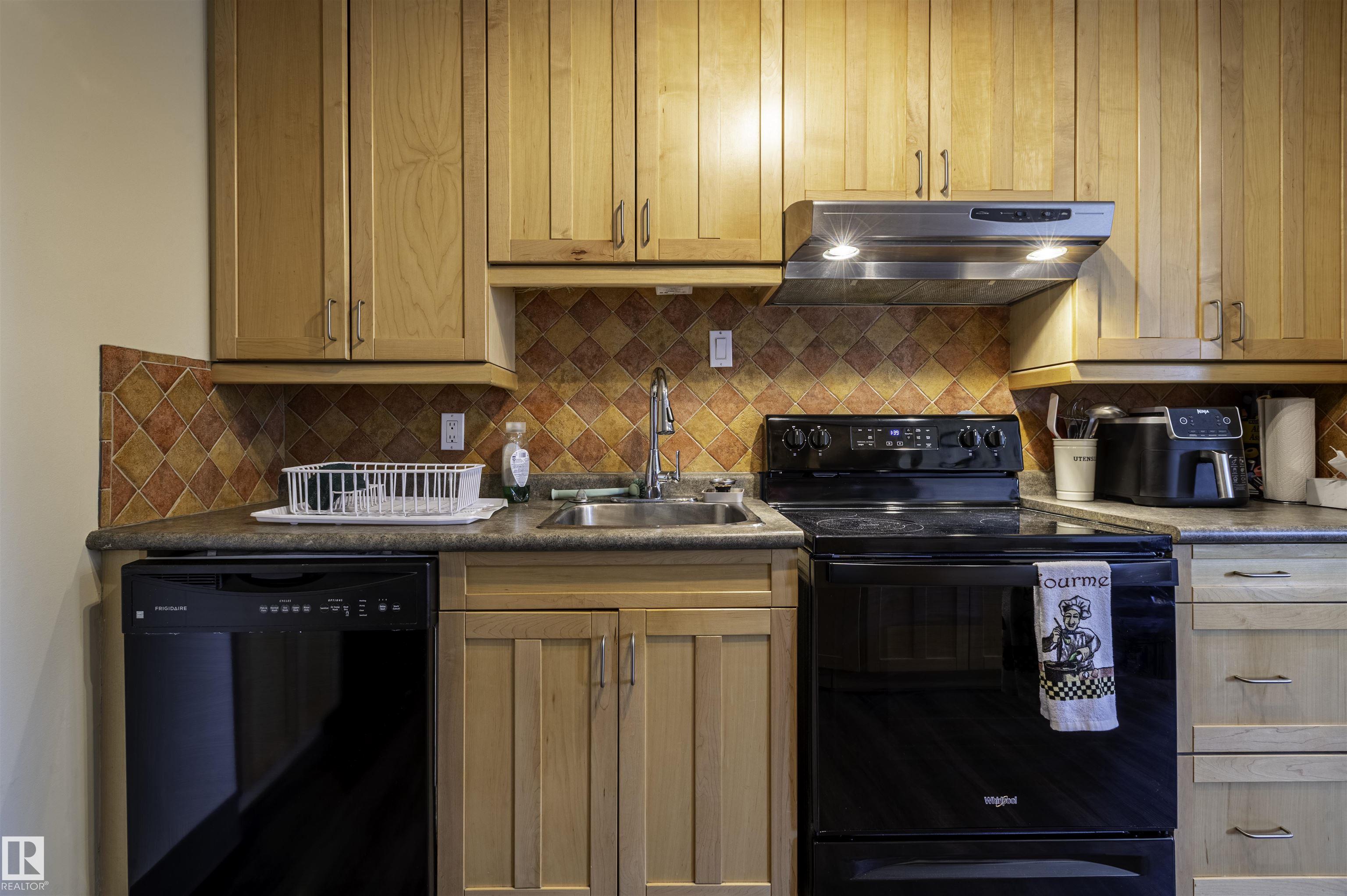 Photo 15 at 130 - 95 Mckenney Avenue, Lacombe Park, St. Albert