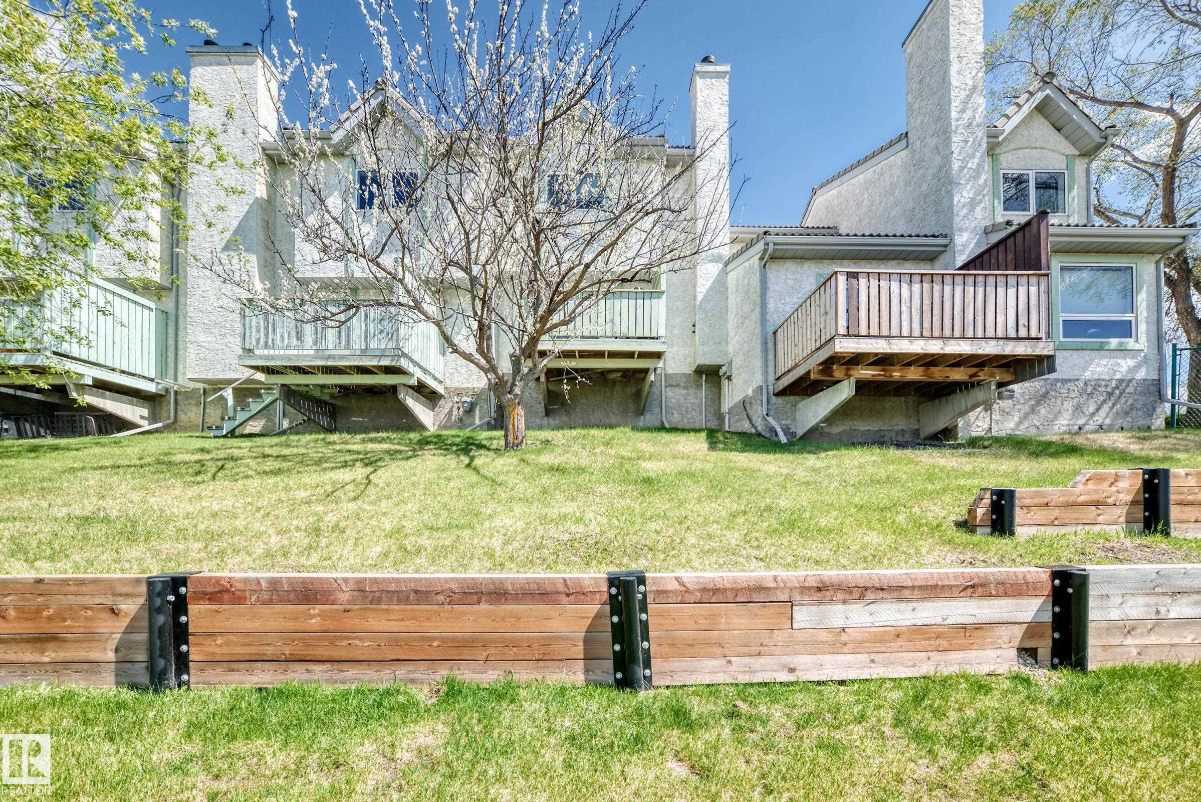 28 - 9520 174 Street NW, Terra Losa, Edmonton