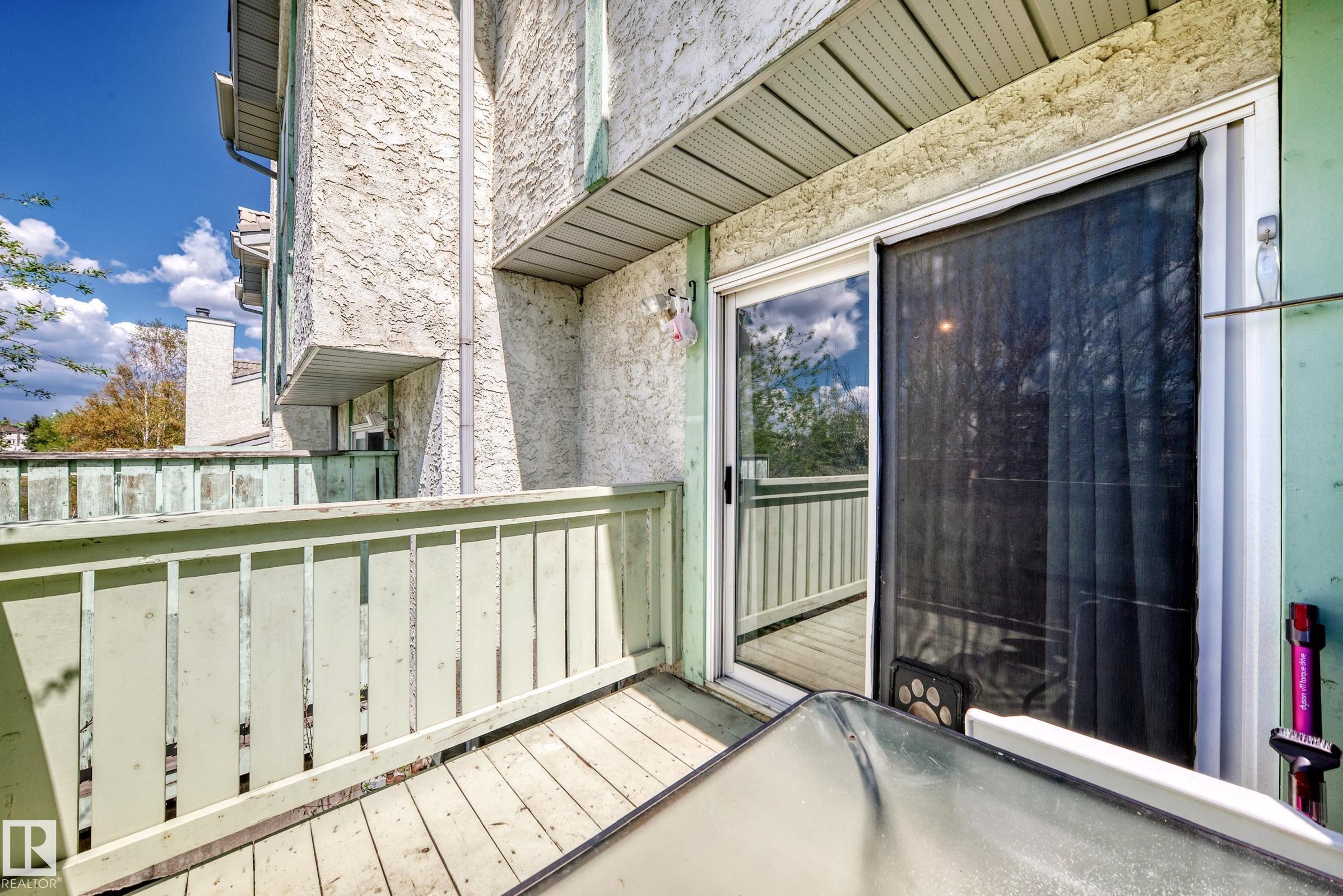 Photo 23 at 28 - 9520 174 Street NW, Terra Losa, Edmonton