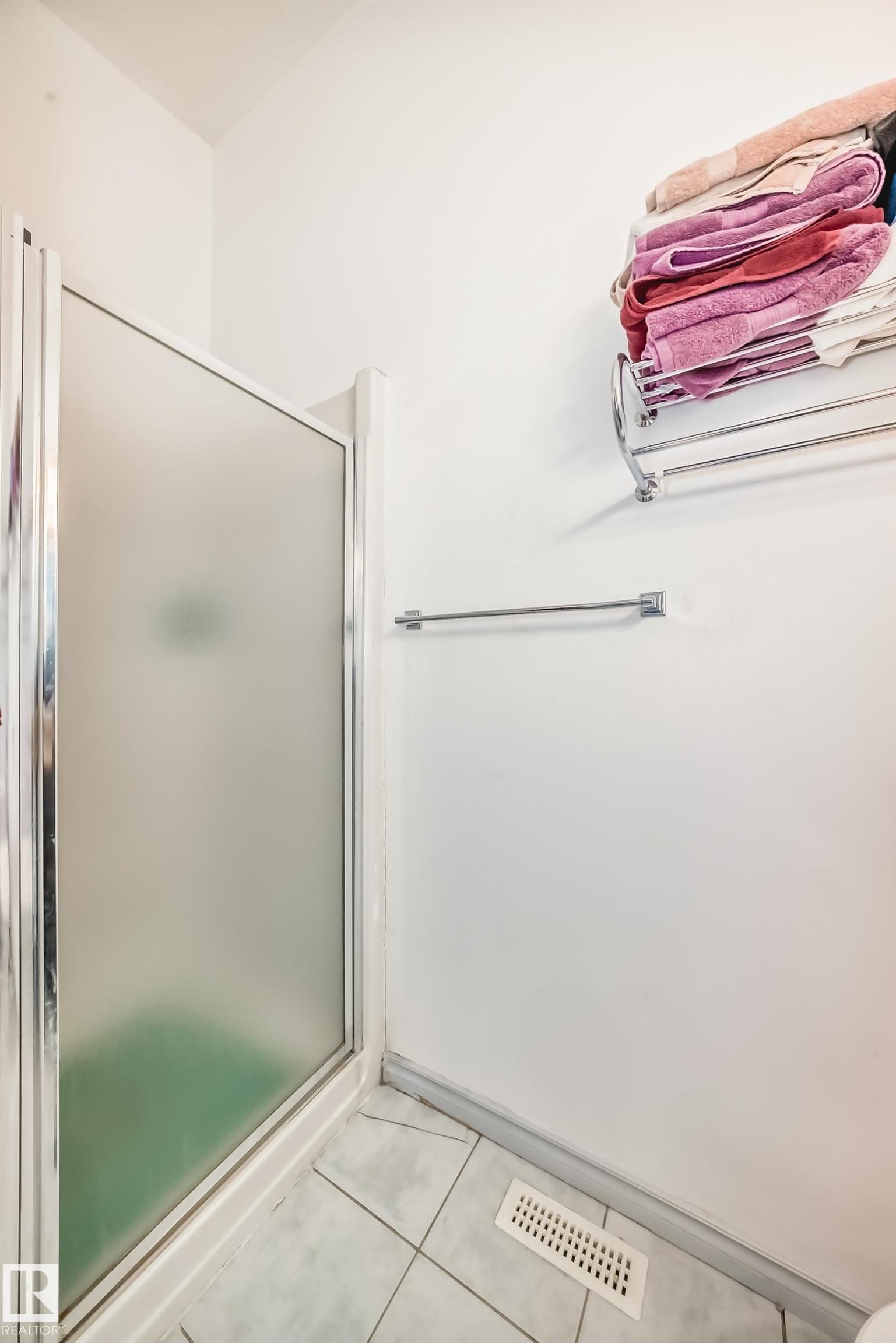 Photo 28 at 28 - 9520 174 Street NW, Terra Losa, Edmonton