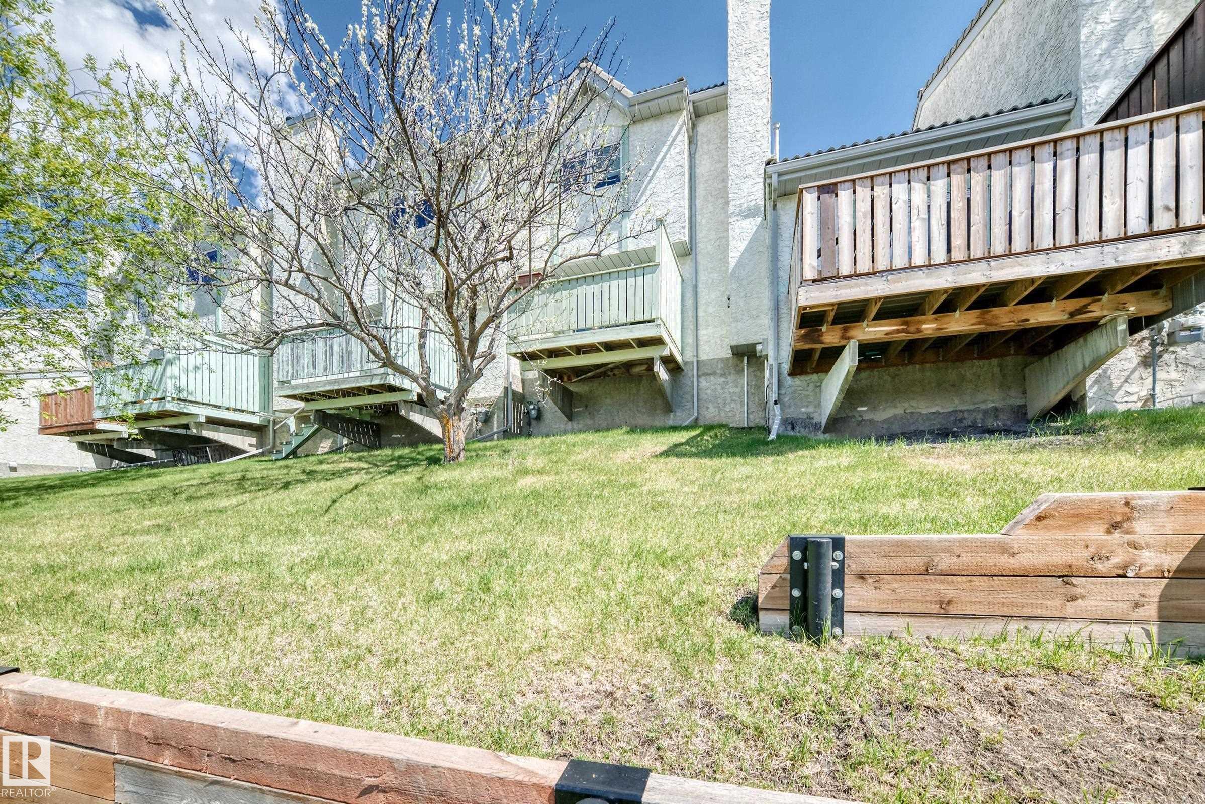 Photo 43 at 28 - 9520 174 Street NW, Terra Losa, Edmonton