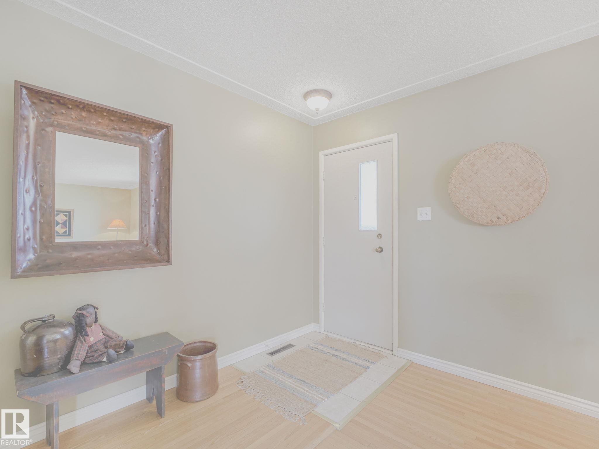 Photo 28 at 9635 64 Avenue NW, Hazeldean, Edmonton