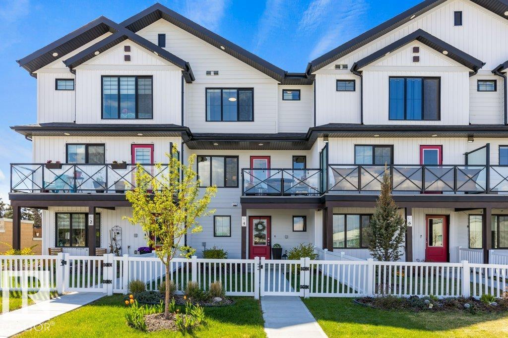 4 Jensen Gate, Jensen Lakes, St. Albert