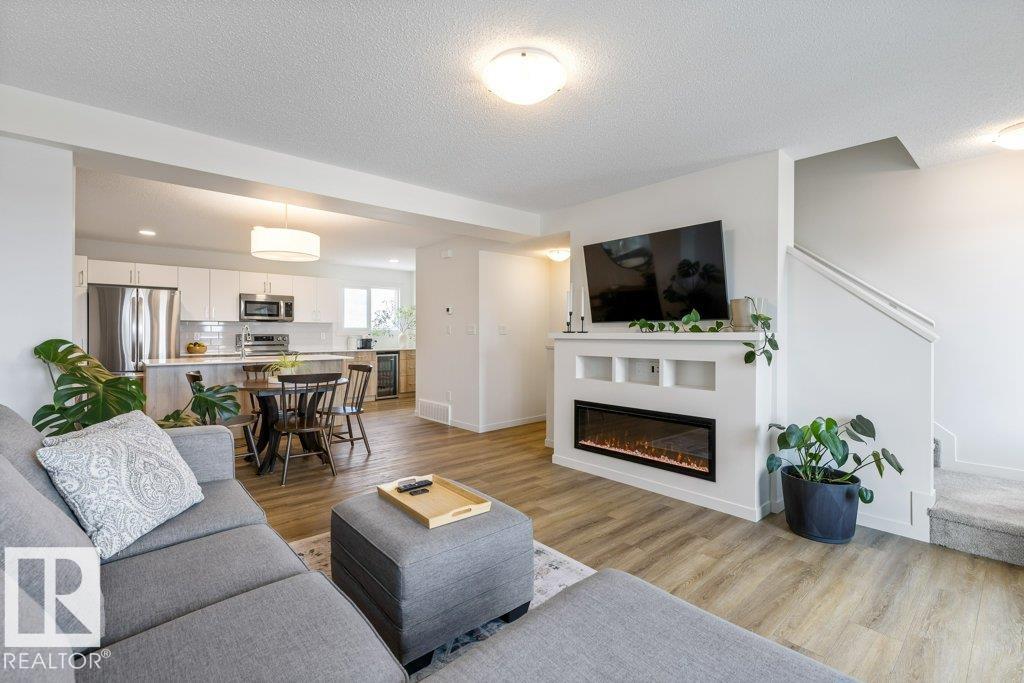 Photo 11 at 4 Jensen Gate, Jensen Lakes, St. Albert
