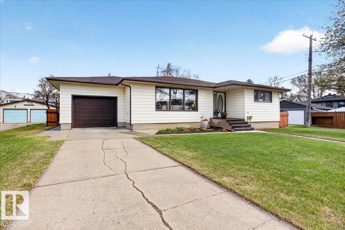 13015 115 Street NW, Calder, Edmonton