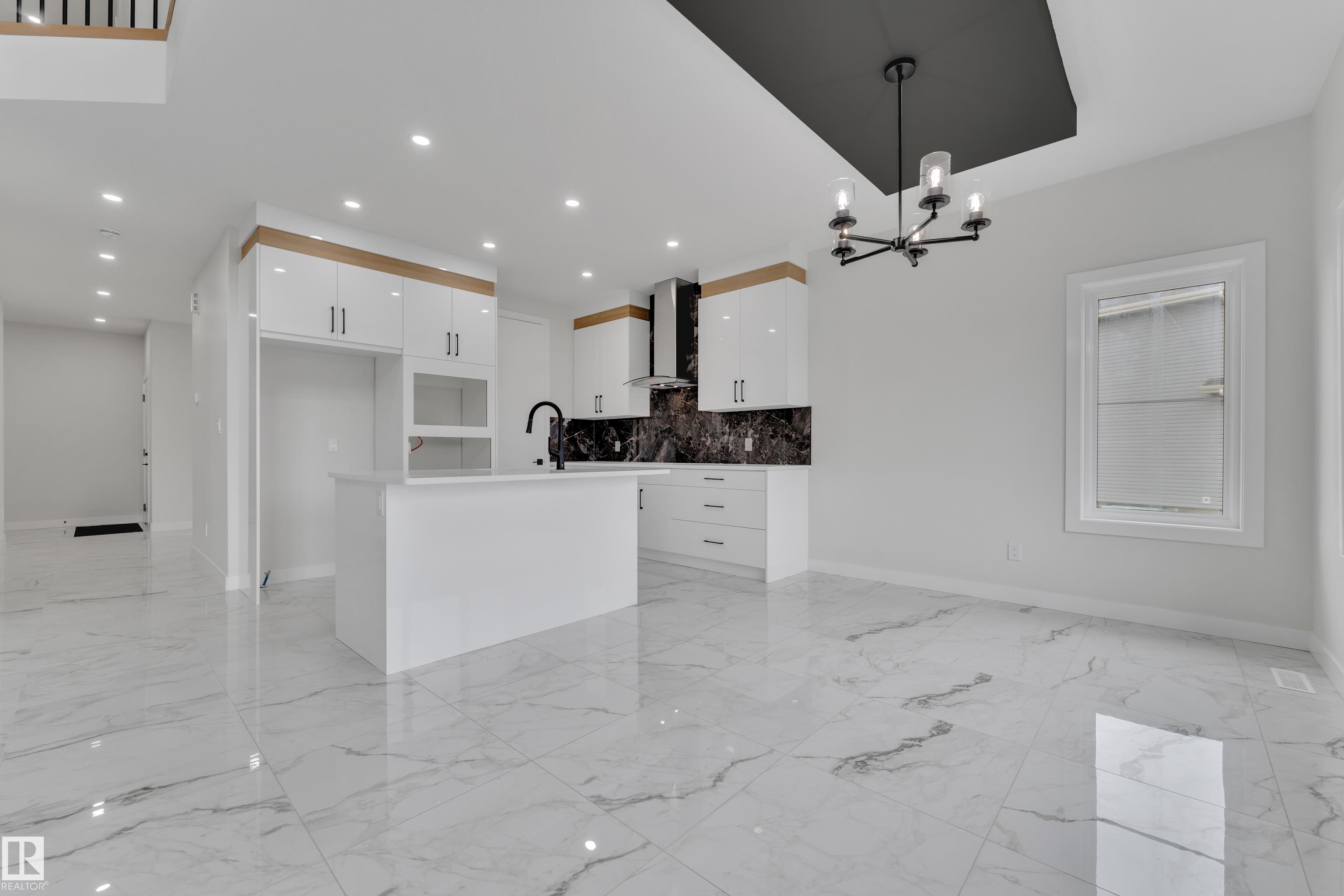 Photo 16 at 12623 44 Street NW, Homesteader, Edmonton
