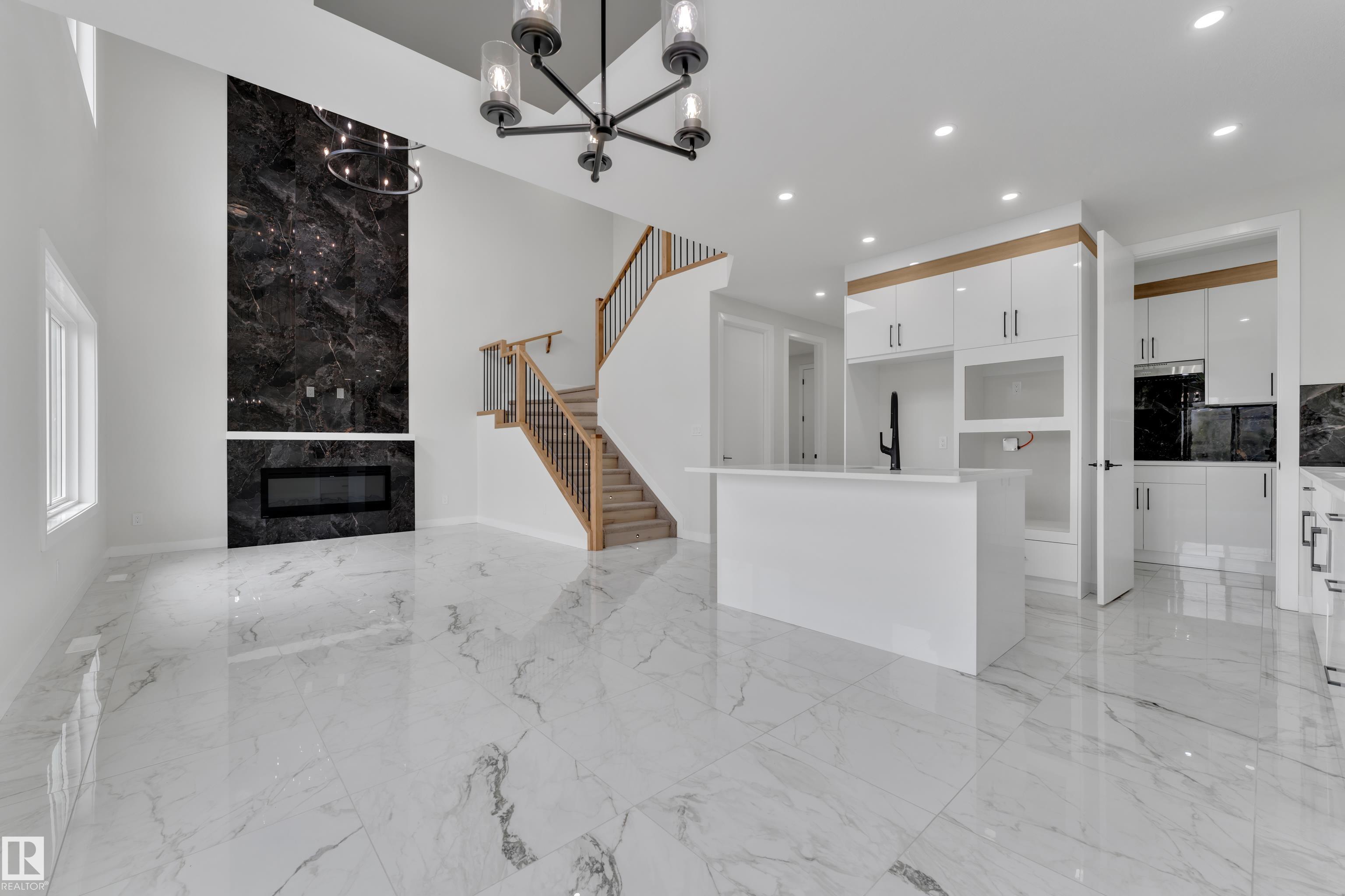 Photo 17 at 12623 44 Street NW, Homesteader, Edmonton