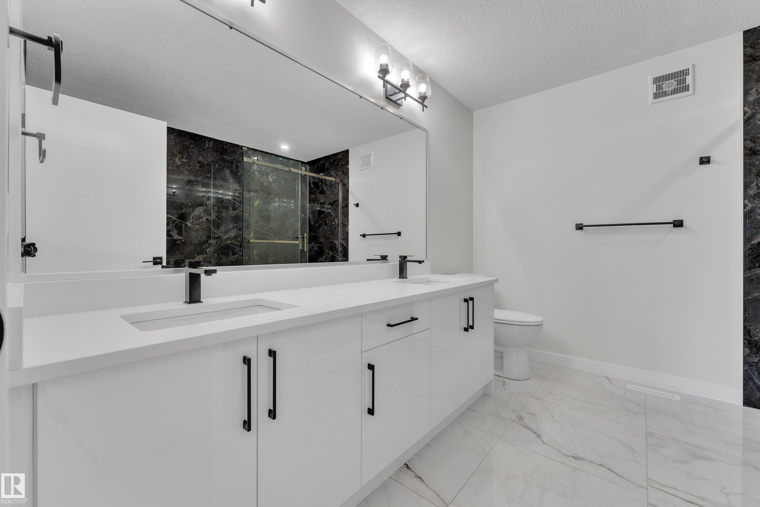 Photo 36 at 12623 44 Street NW, Homesteader, Edmonton