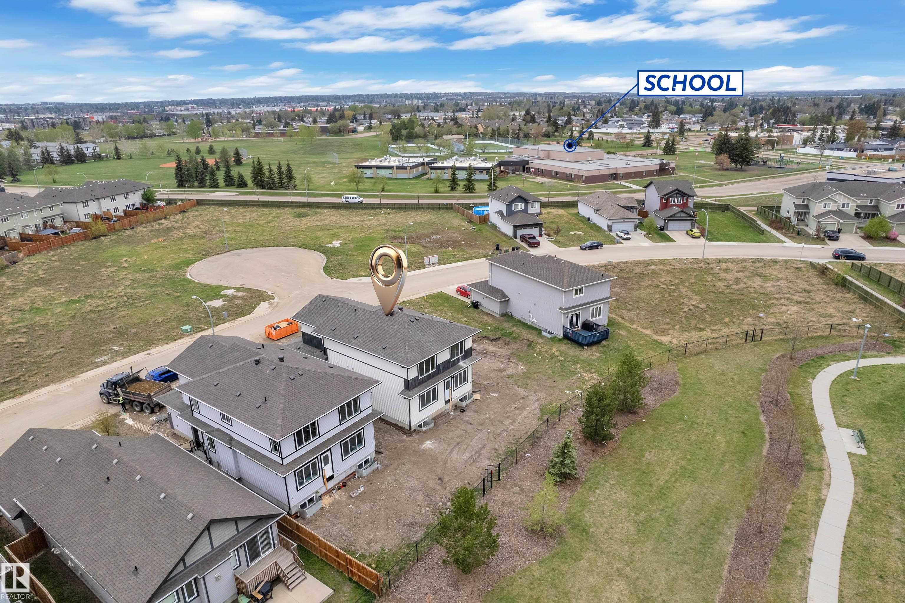 Photo 38 at 12623 44 Street NW, Homesteader, Edmonton