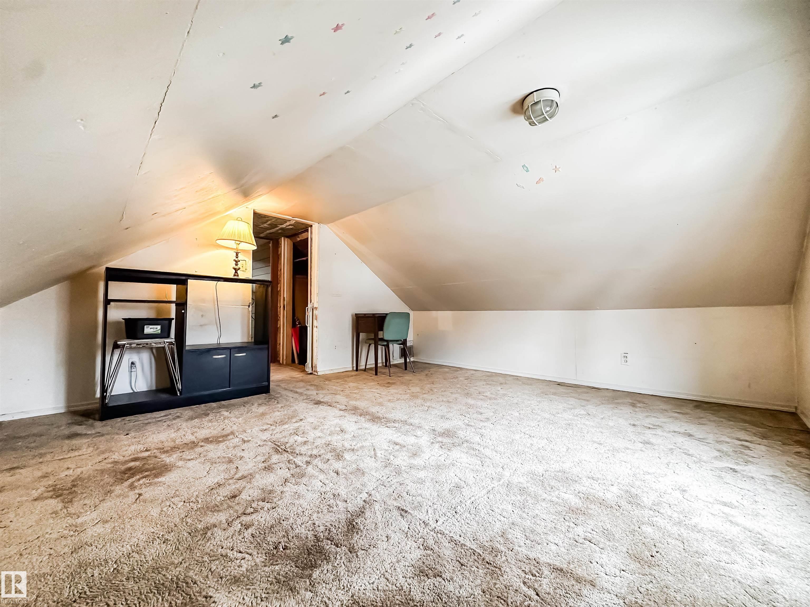 Photo 23 at 11345 93 Street NW, Alberta Avenue, Edmonton