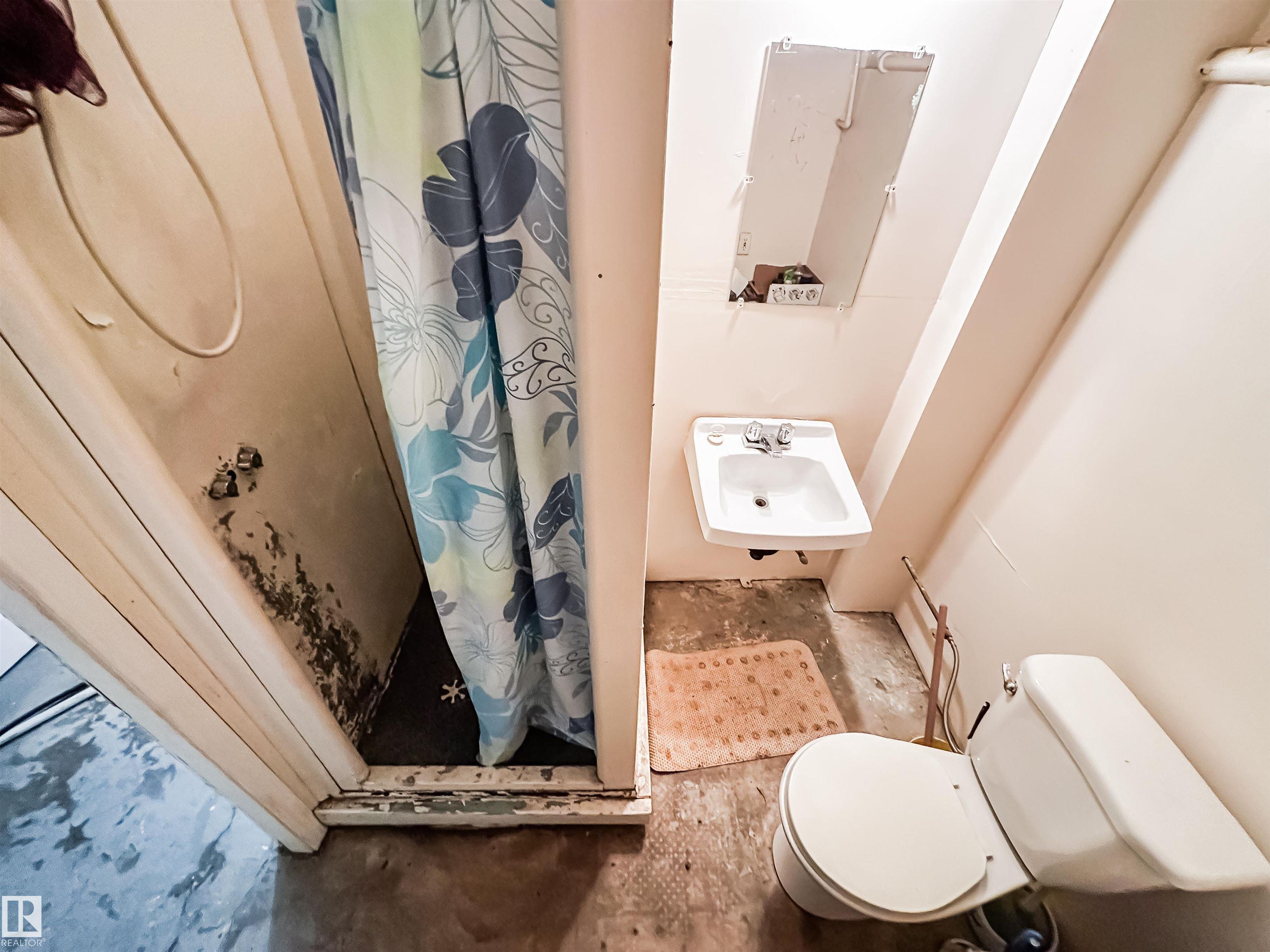 Photo 28 at 11345 93 Street NW, Alberta Avenue, Edmonton