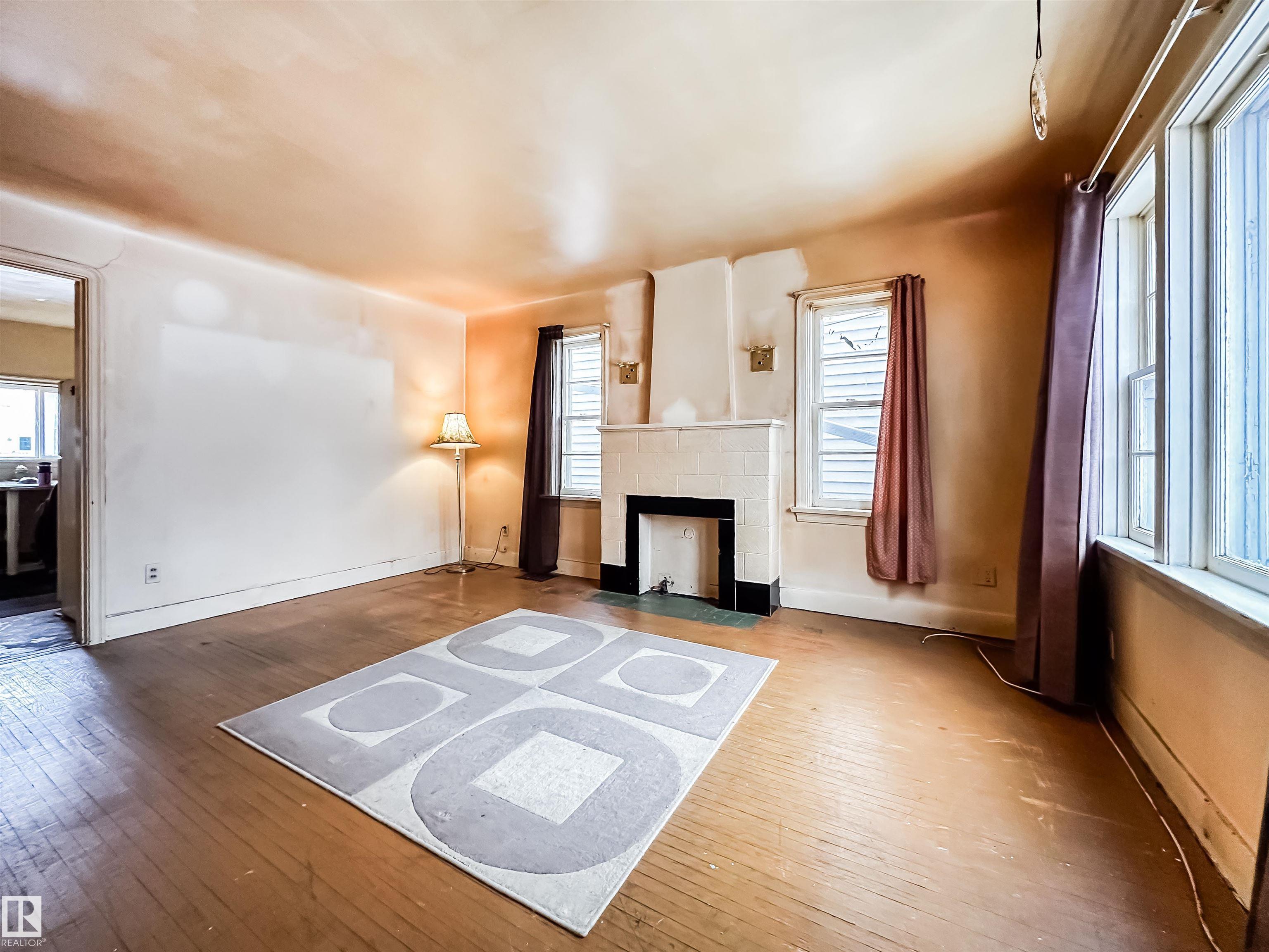 11345 93 Street NW, Alberta Avenue, Edmonton