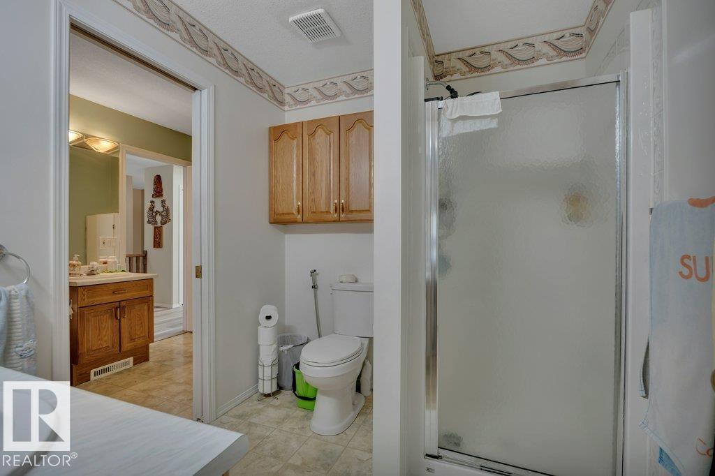 Photo 21 at 205 Ravine villa(s), Bridgeport, Leduc