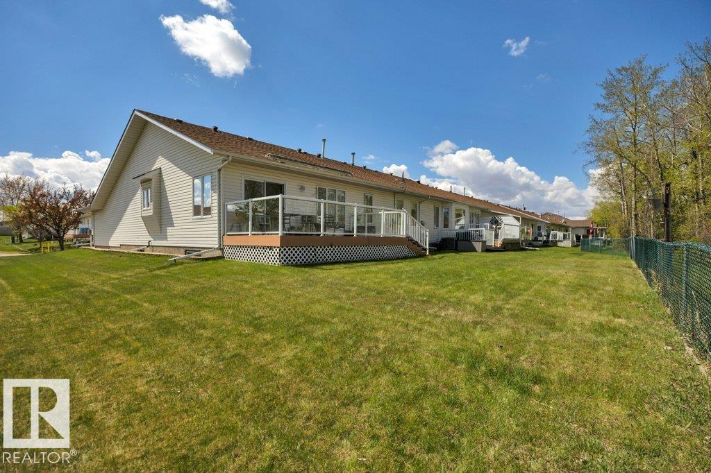 Photo 41 at 205 Ravine villa(s), Bridgeport, Leduc